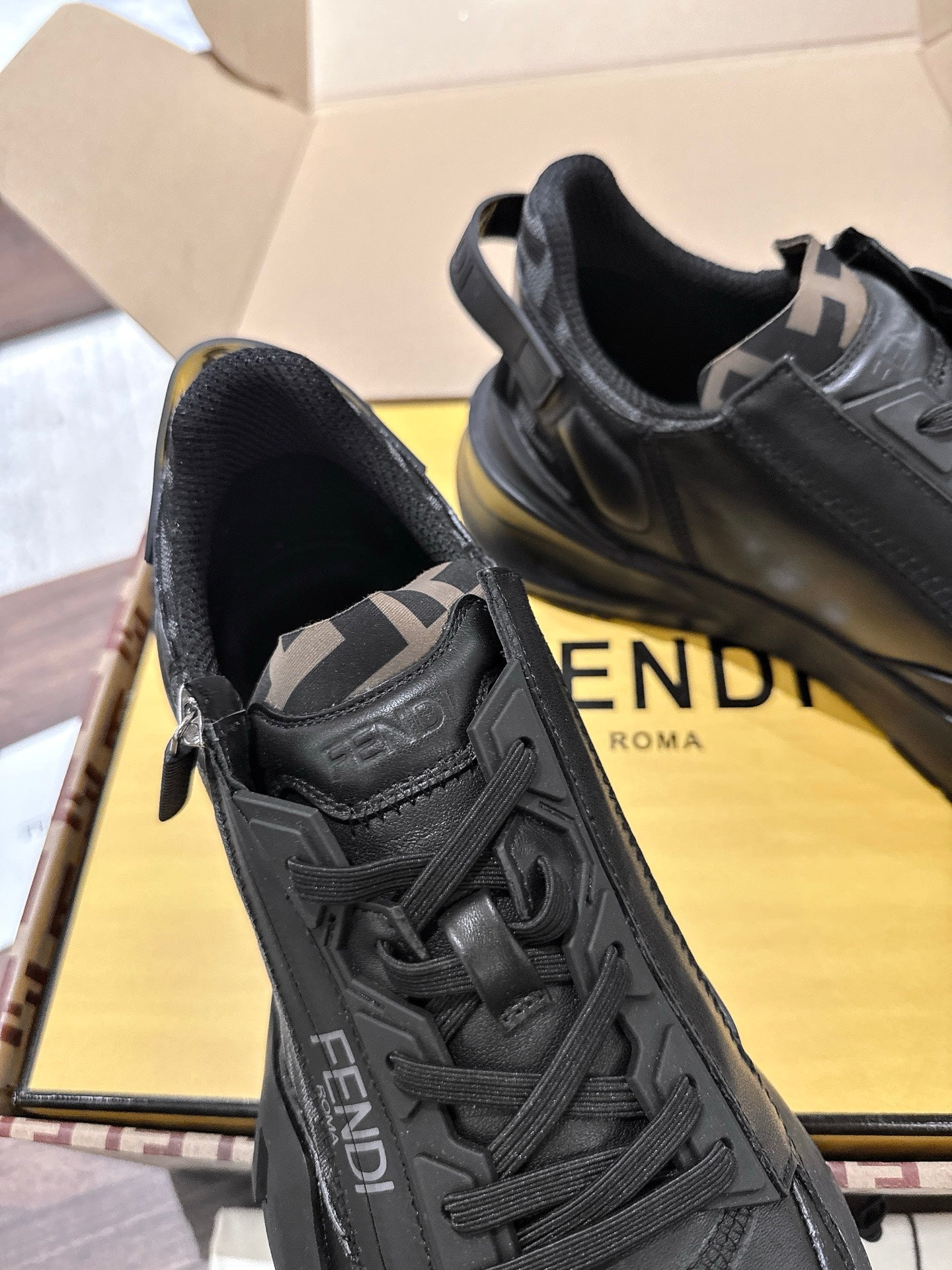 Fendi Sneaker