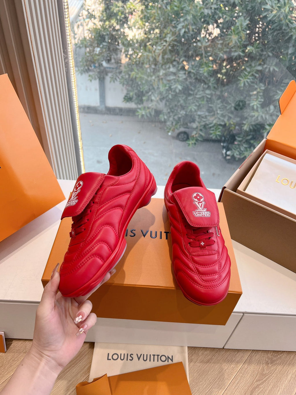 Louis Vuitton Sneaker