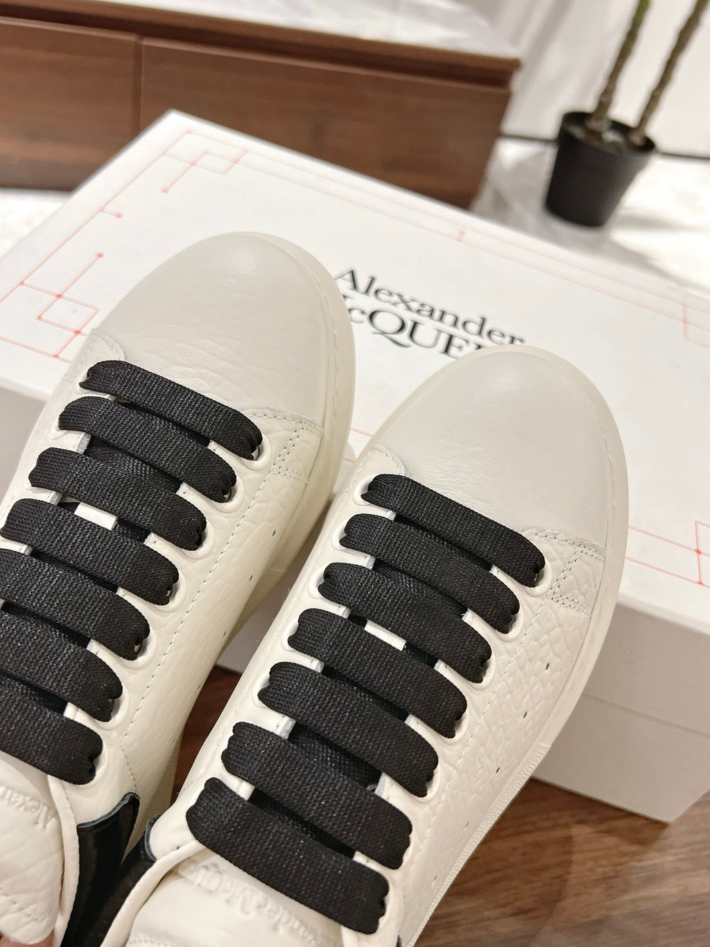 Alexander McQueen Sneaker