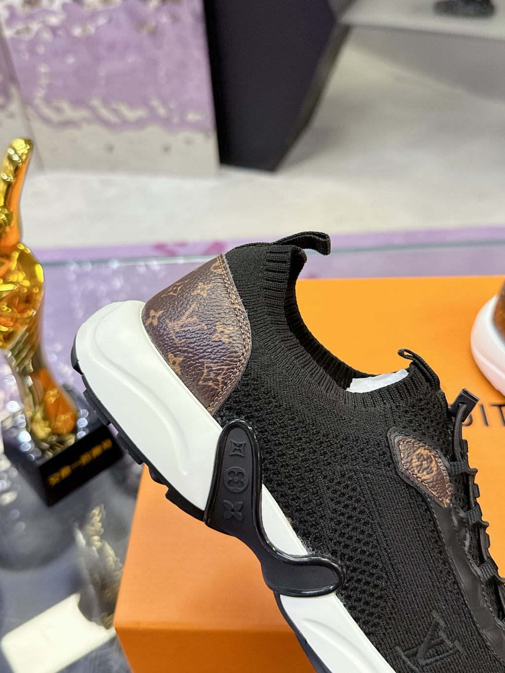 Louis Vuitton Sneaker