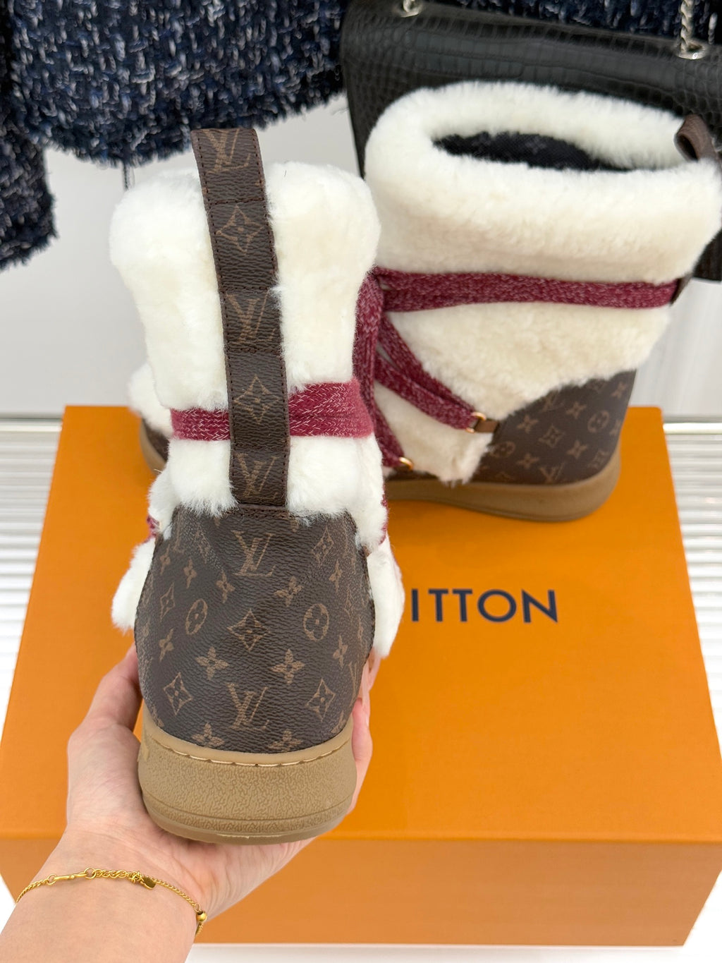 Louis Vuitton Bot