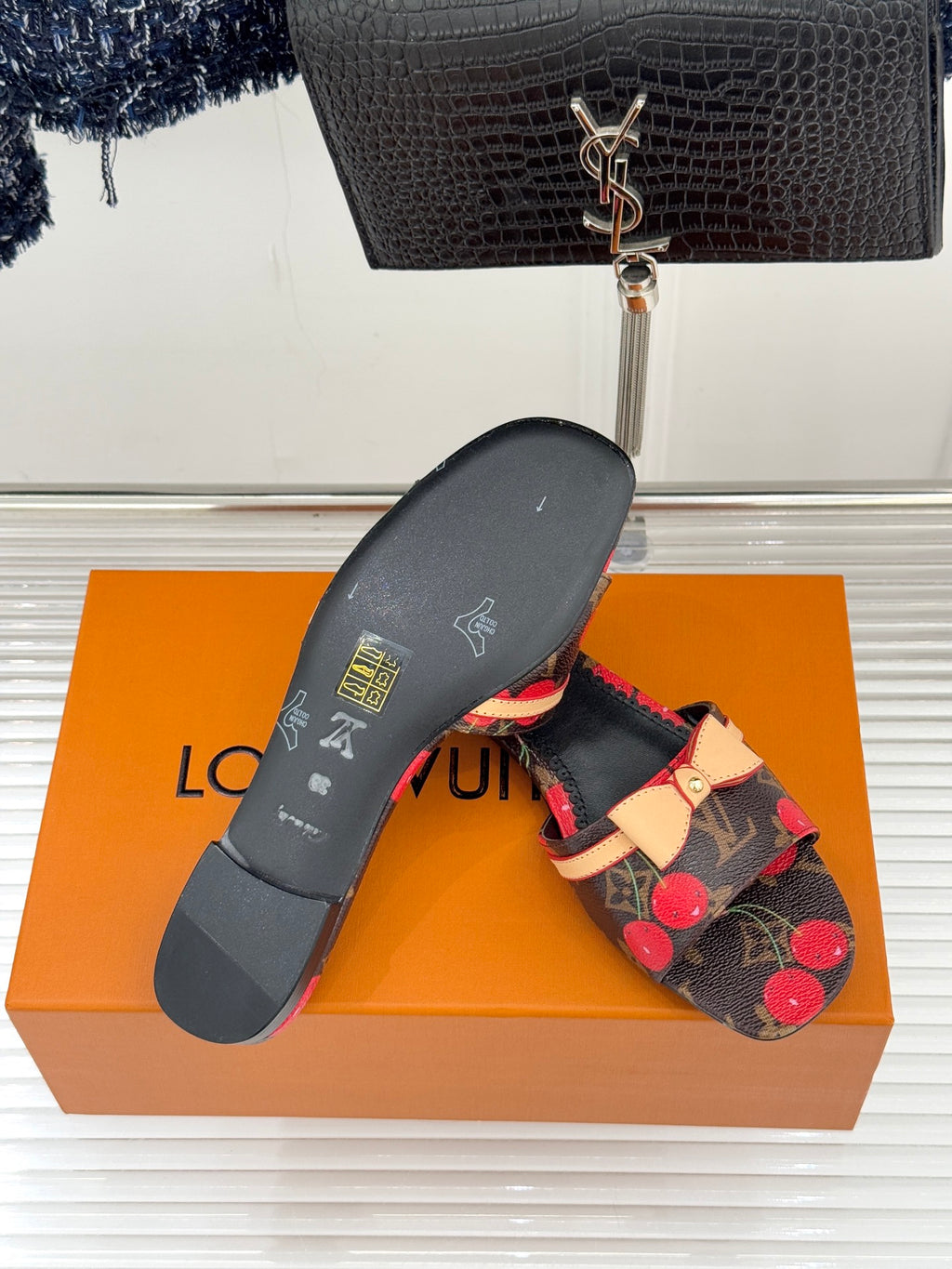 Louis Vuitton Slipper
