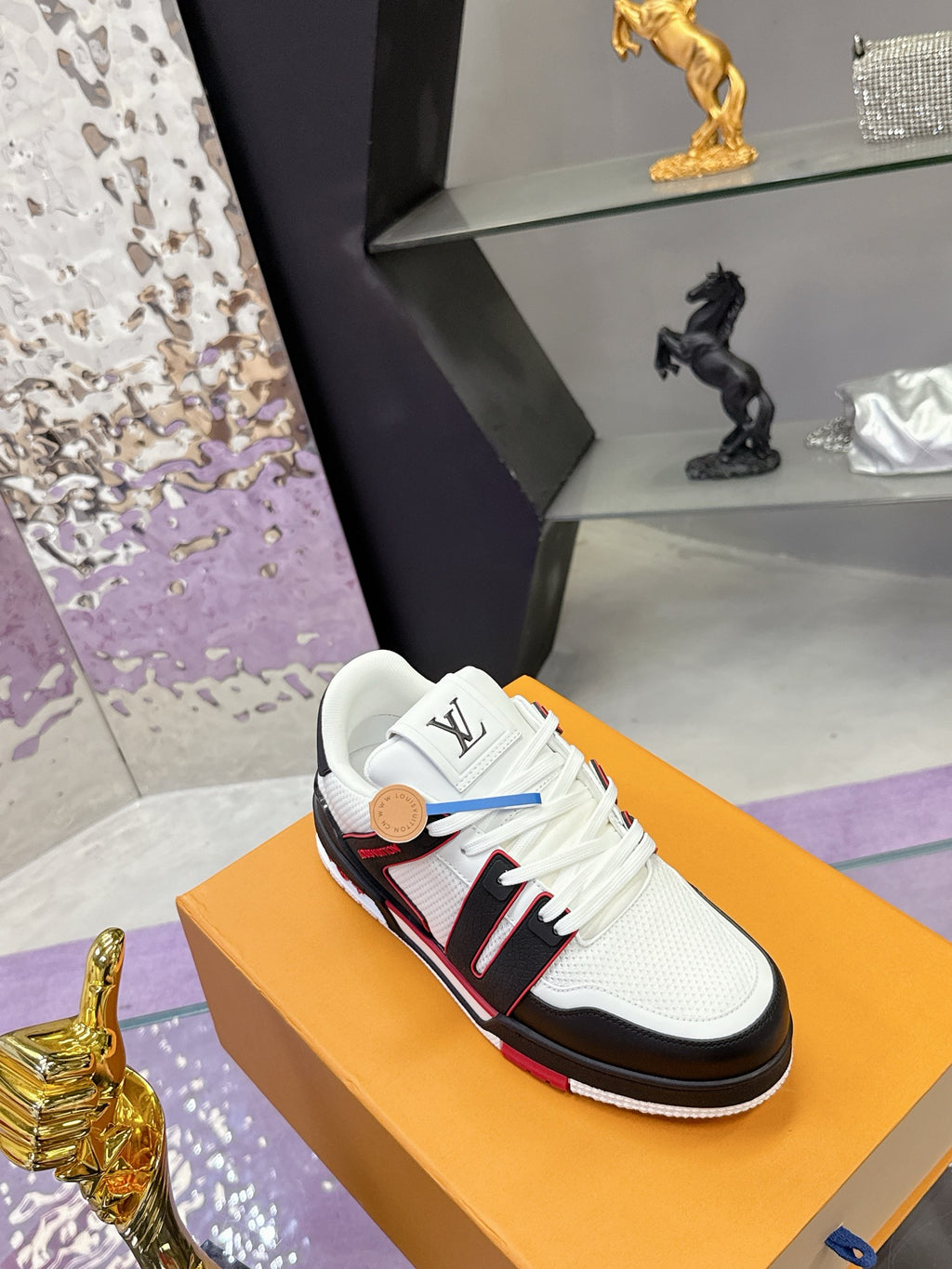 Louis Vuitton Sneaker