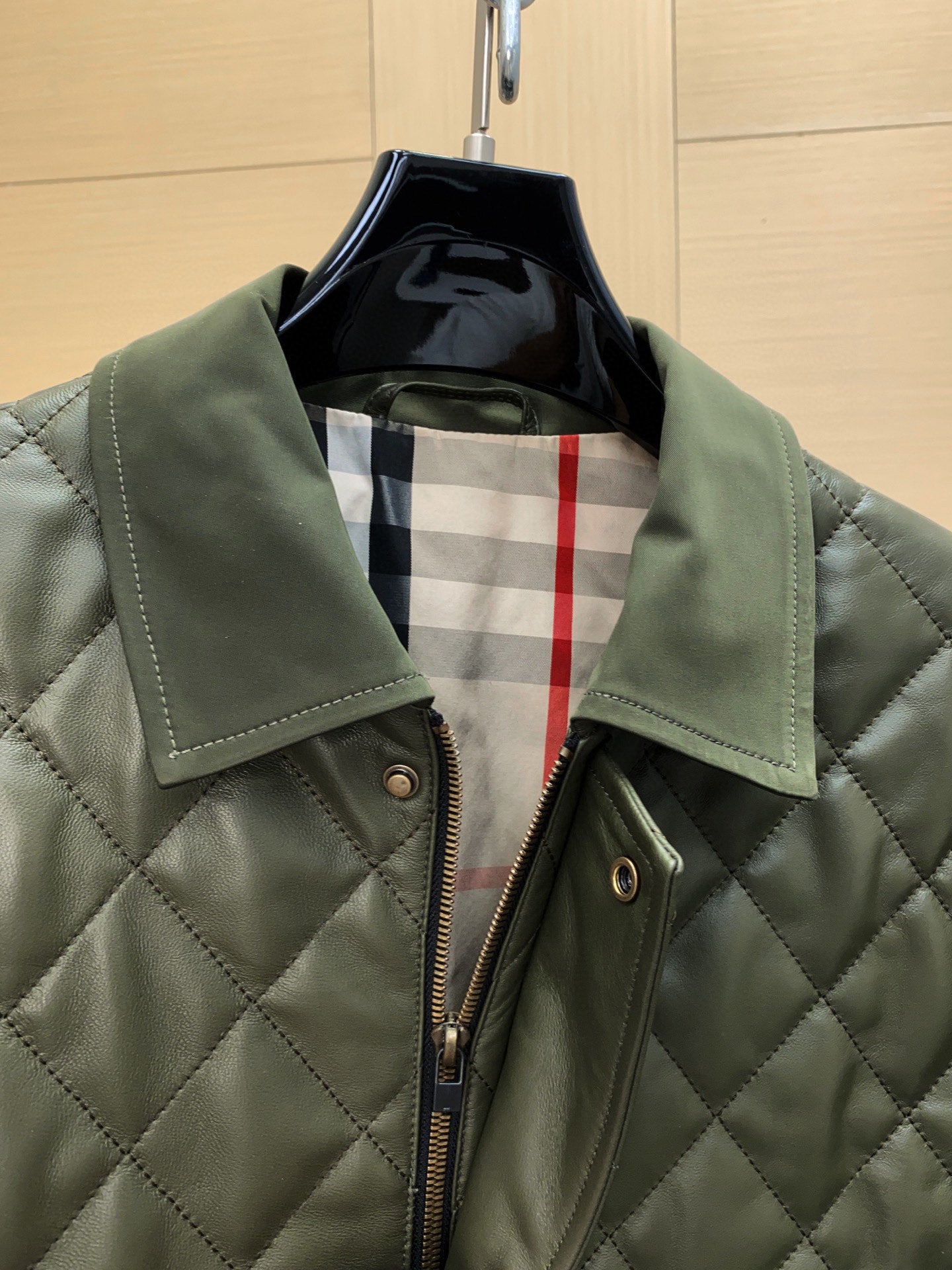 Burberry Mont (Özel Seri)