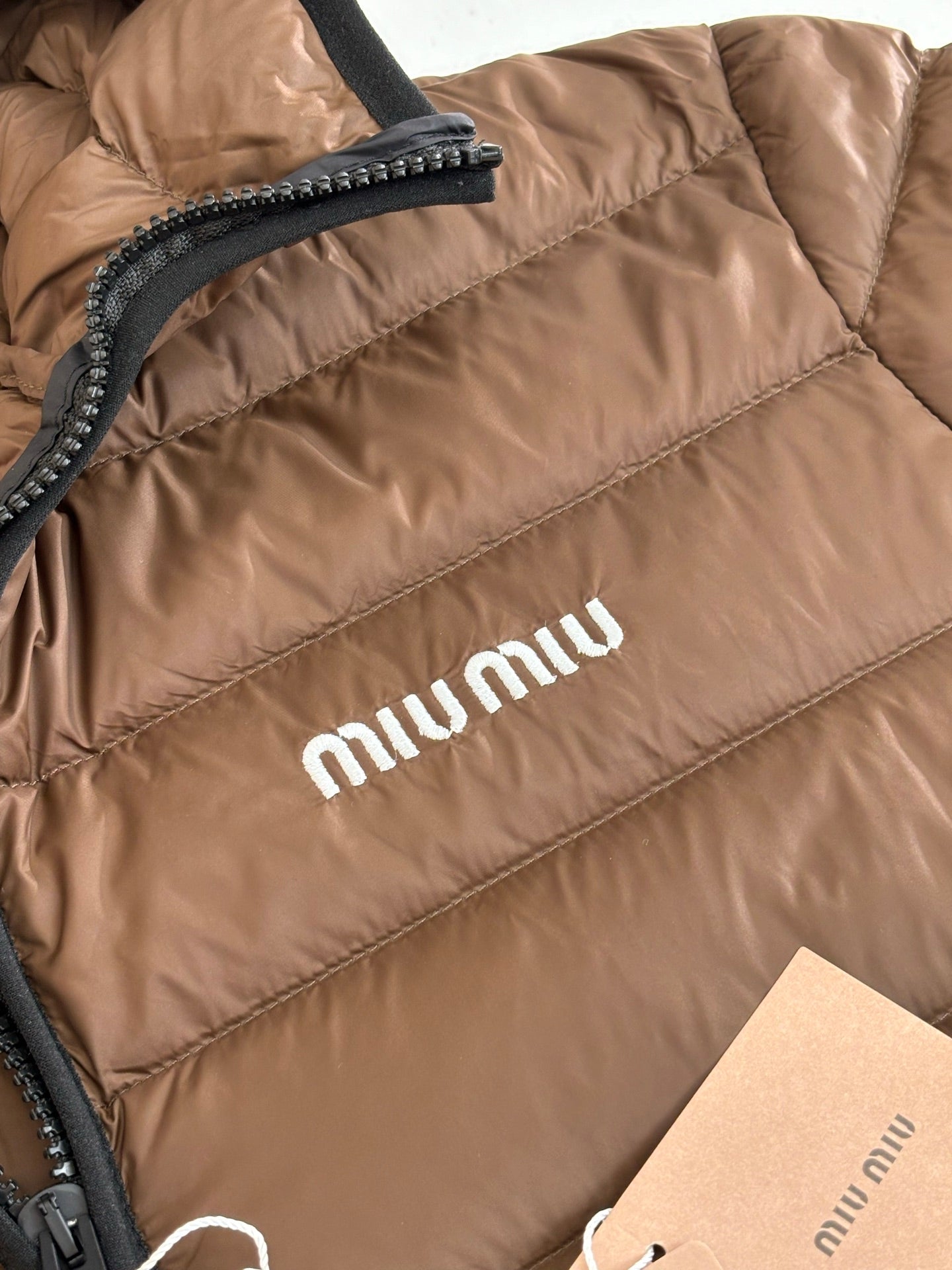 Miu Miu Mont