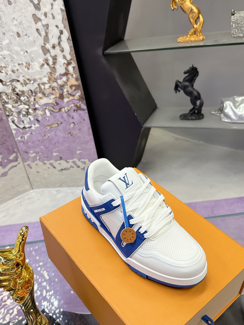 Louis Vuitton Sneaker