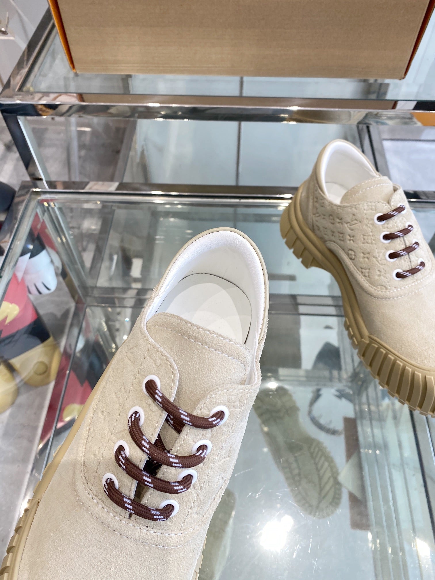 Louis Vuitton Sneaker