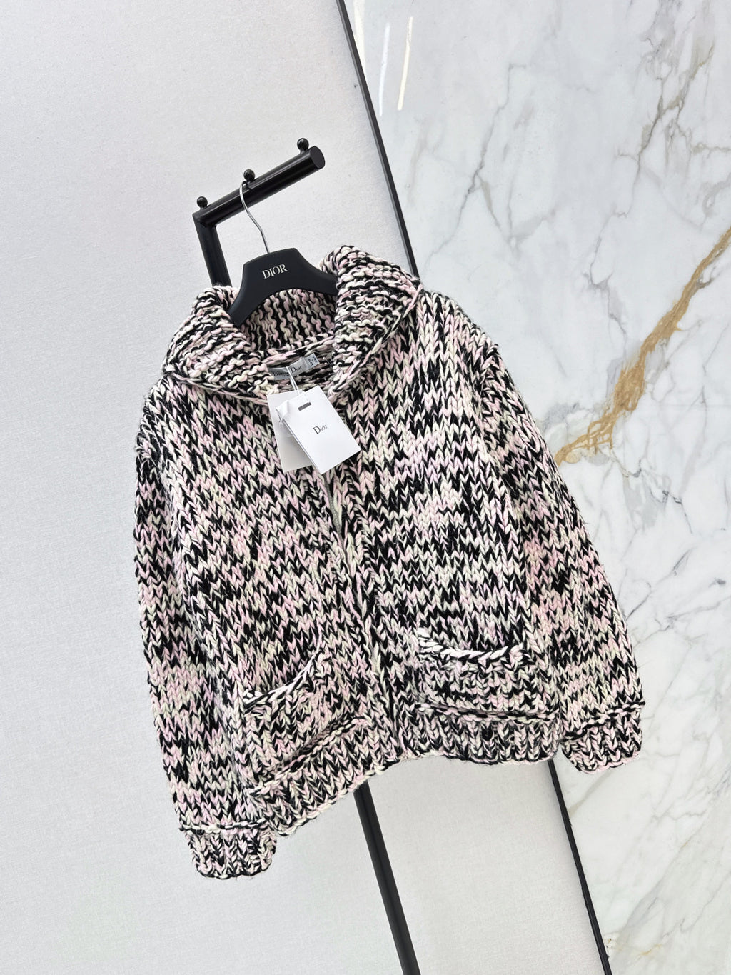 Dior Kazak