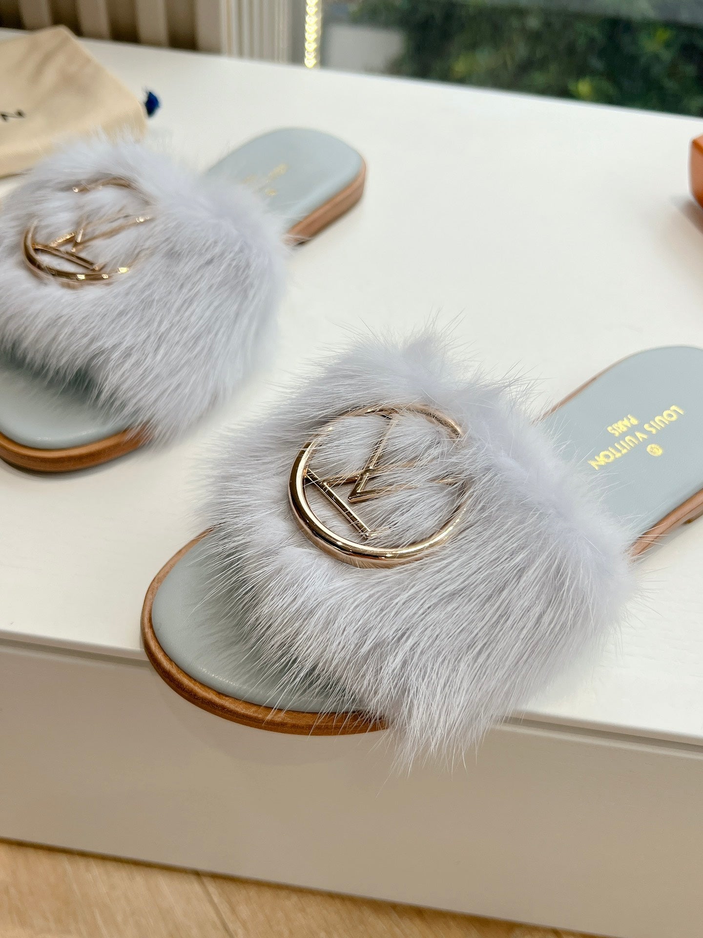 Louis Vuitton Slipper