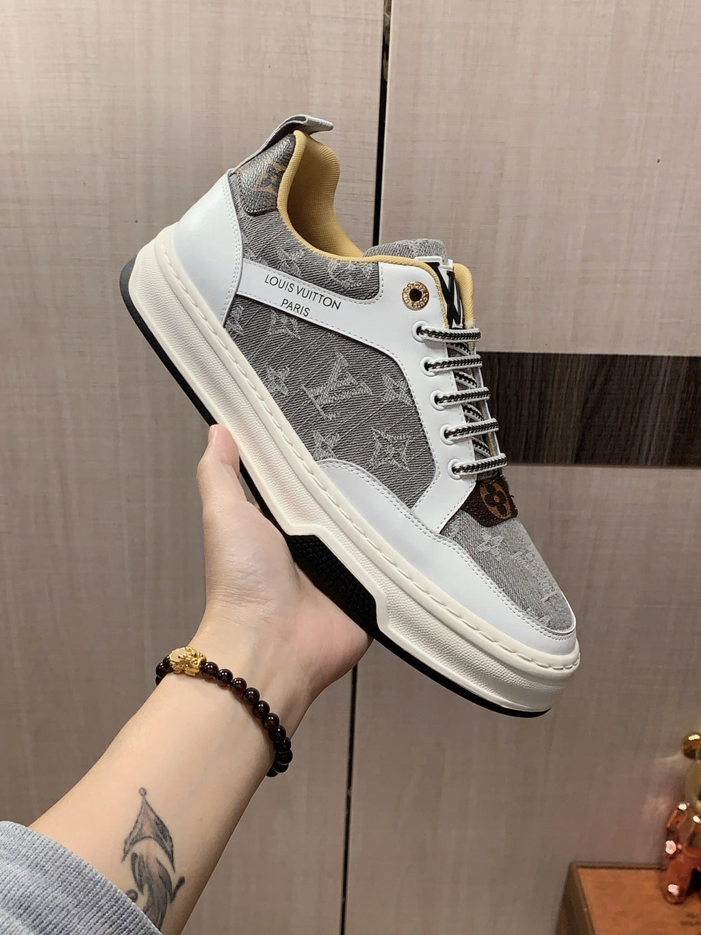Louis Vuitton Sneaker