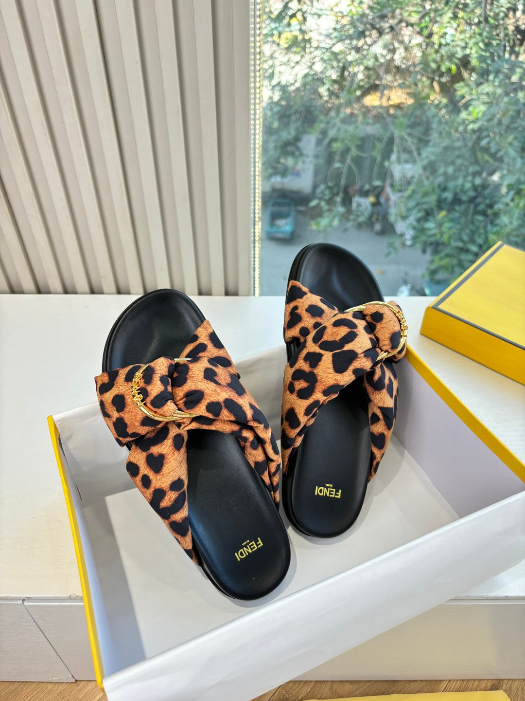 Fendi Slipper