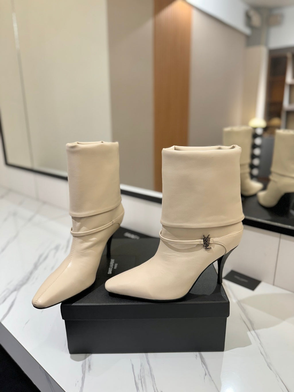 Saint Laurent Çizme