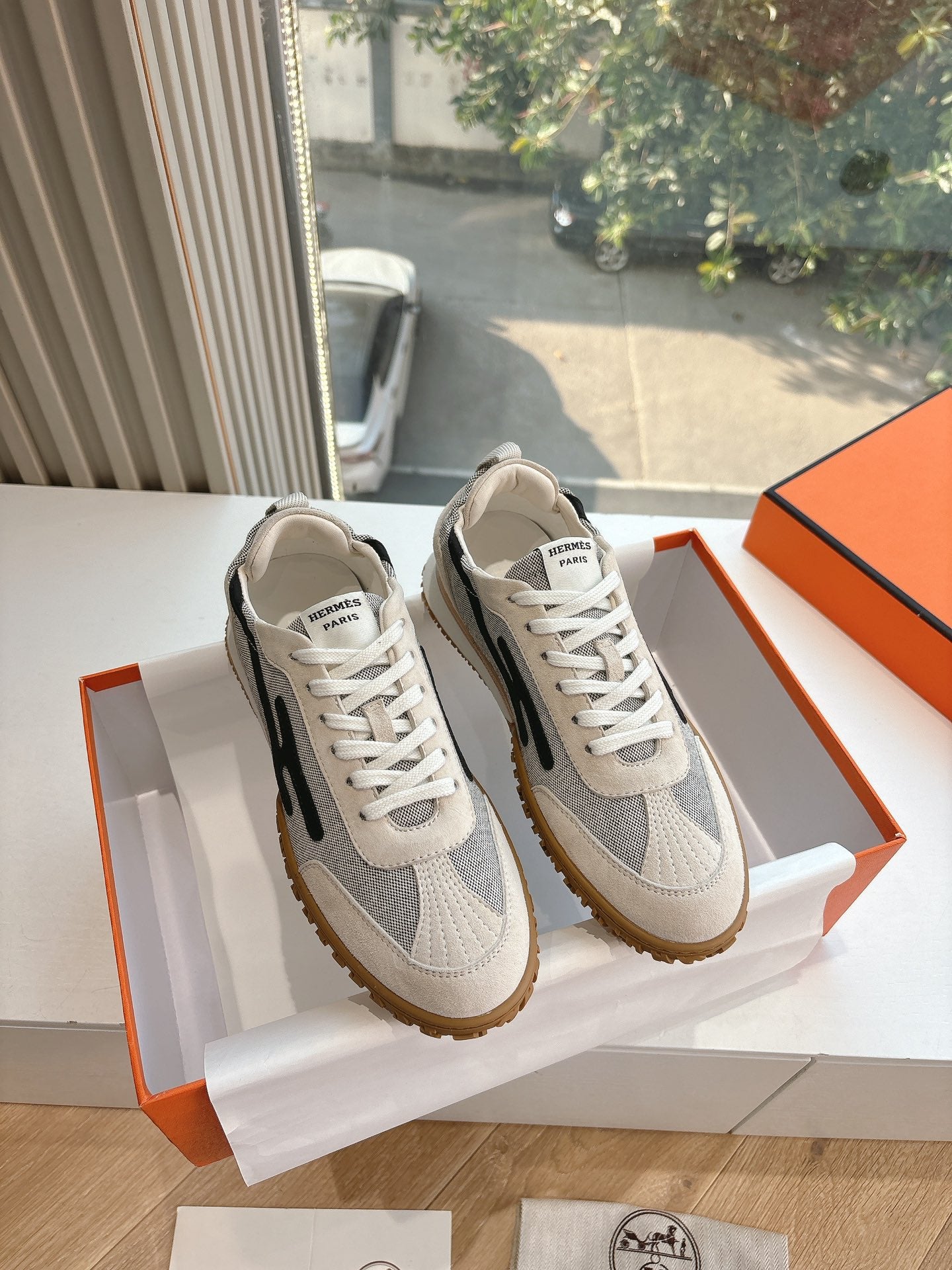 Hermes Sneaker