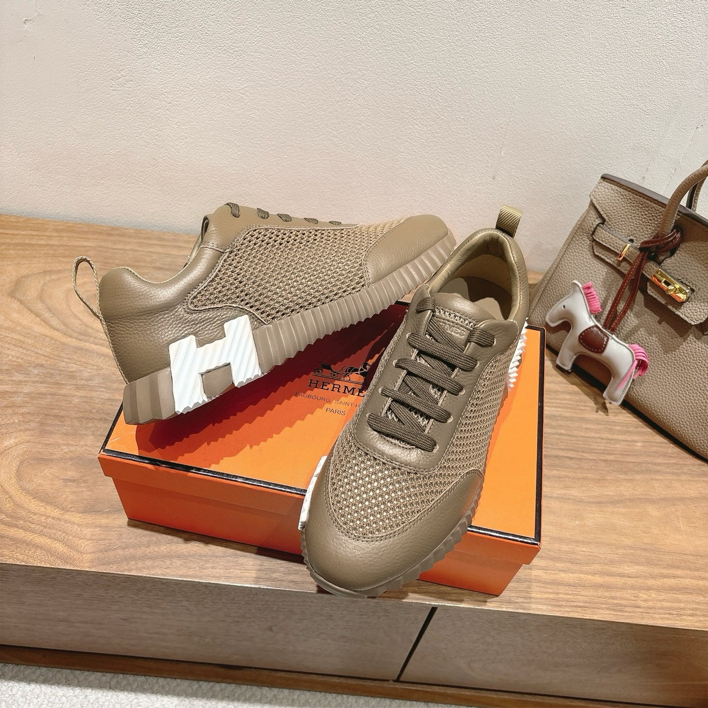 Hermes Sneaker