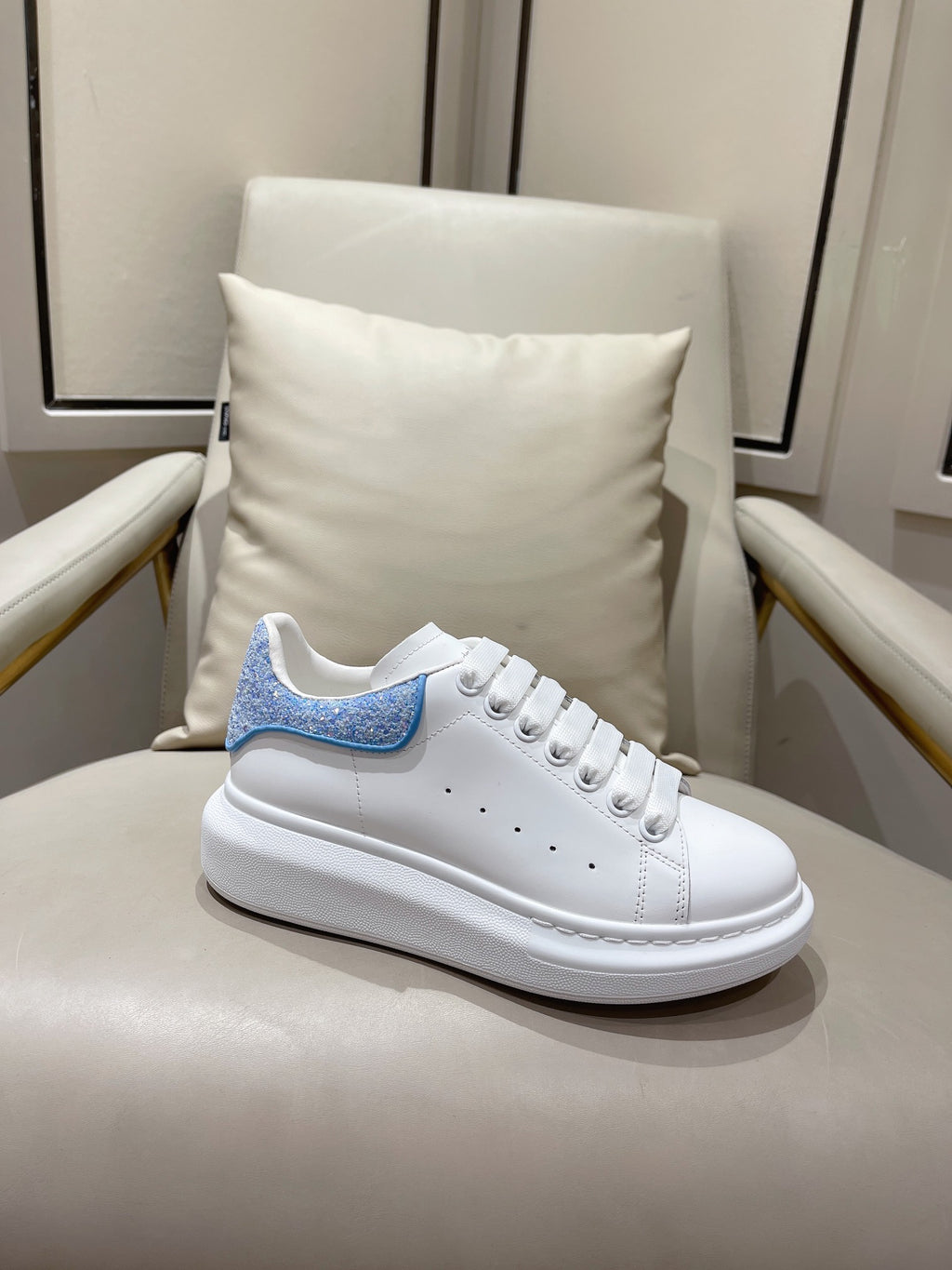 Alexander McQueen Sneaker