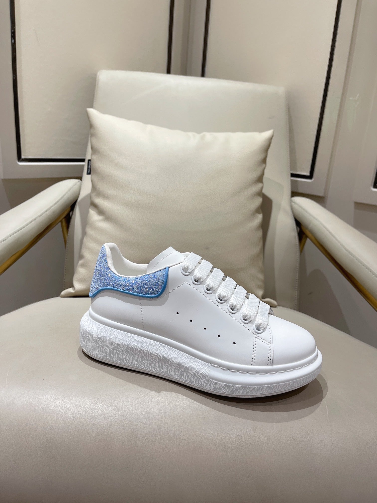 Alexander McQueen Sneaker