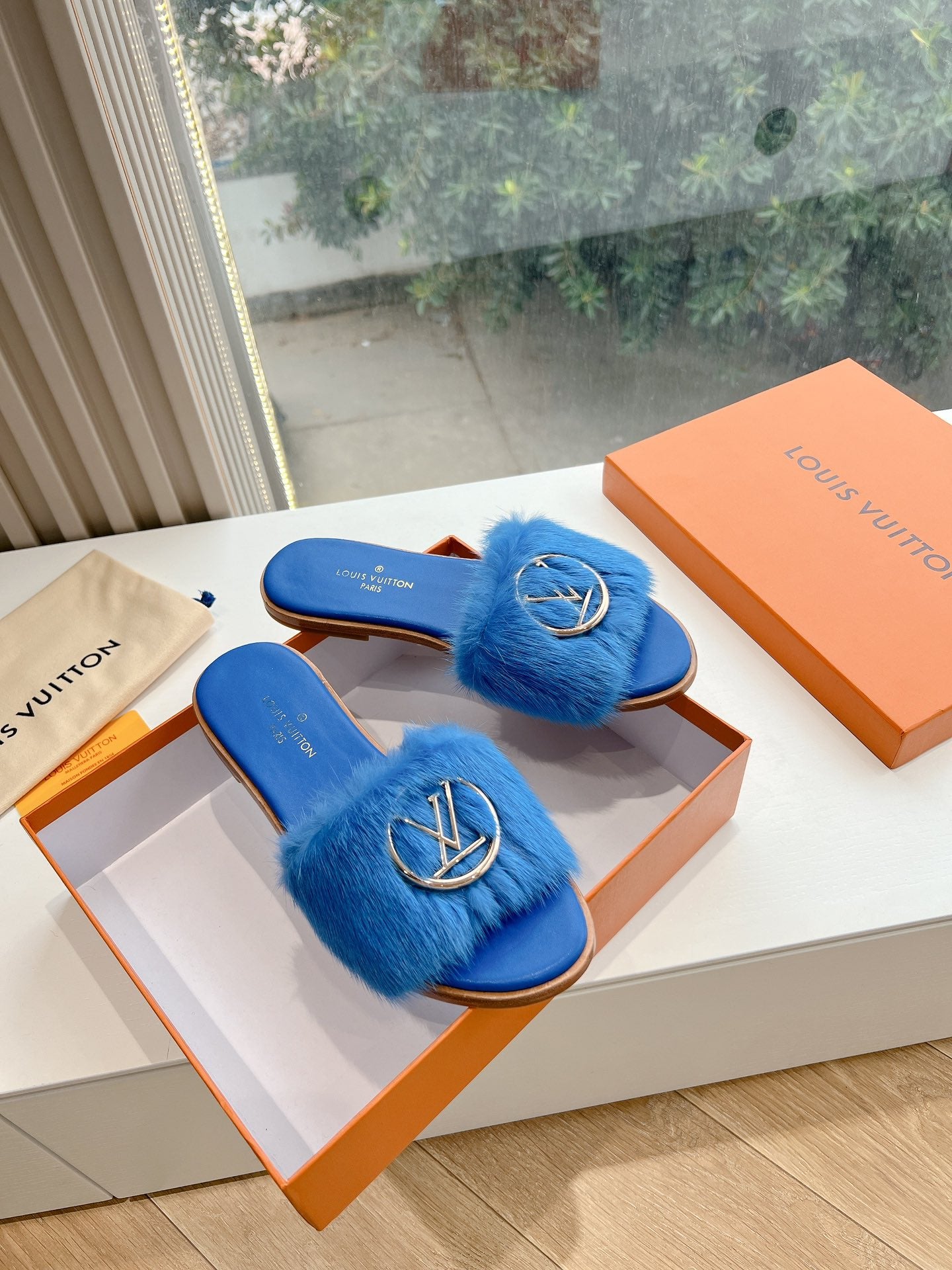Louis Vuitton Slipper