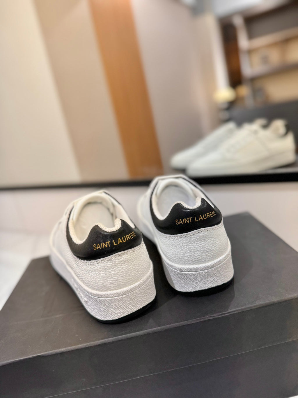 Saint Laurent Sneaker