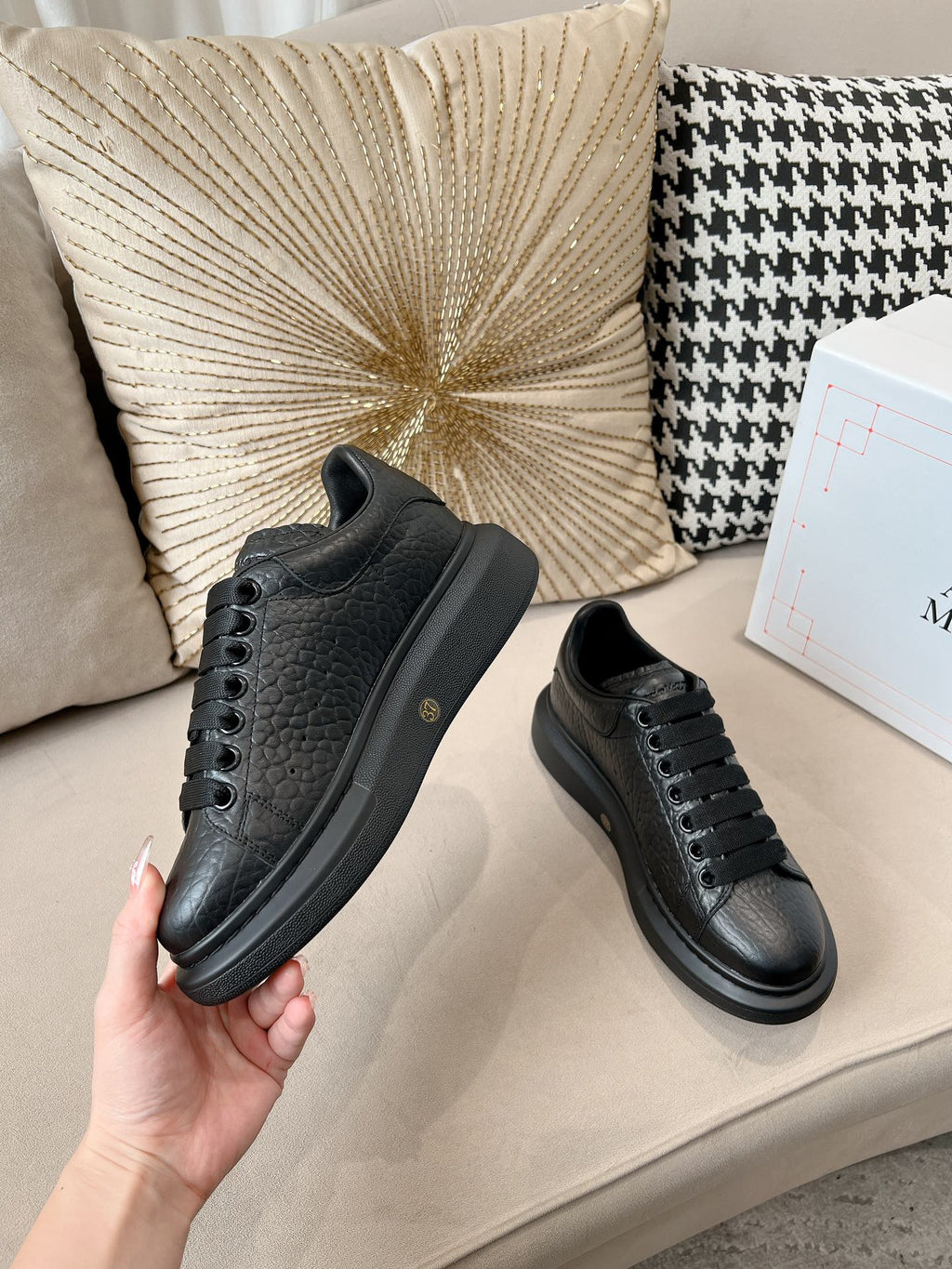 Alexander McQueen Sneaker