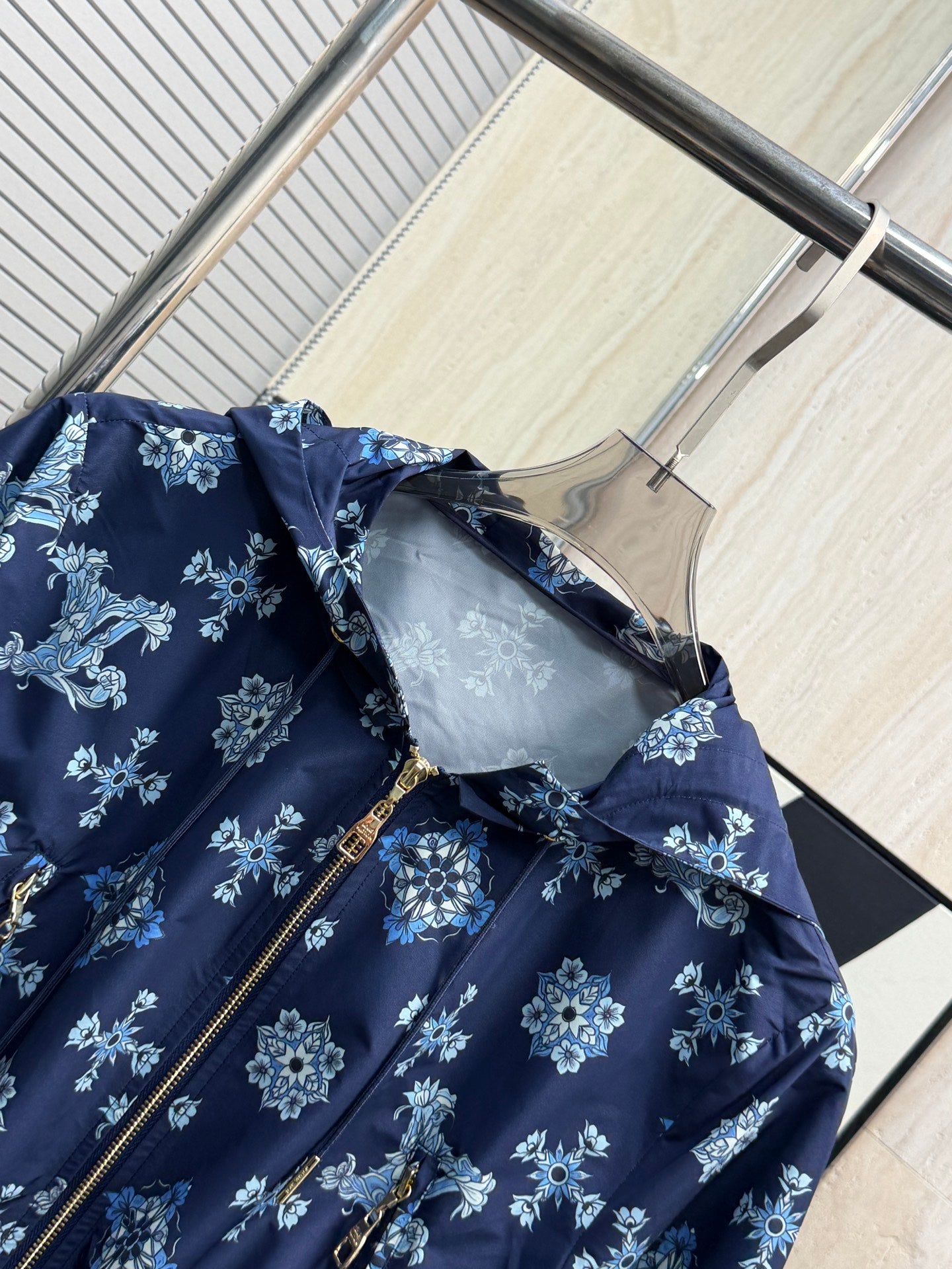 Louis Vuitton İnce Mont