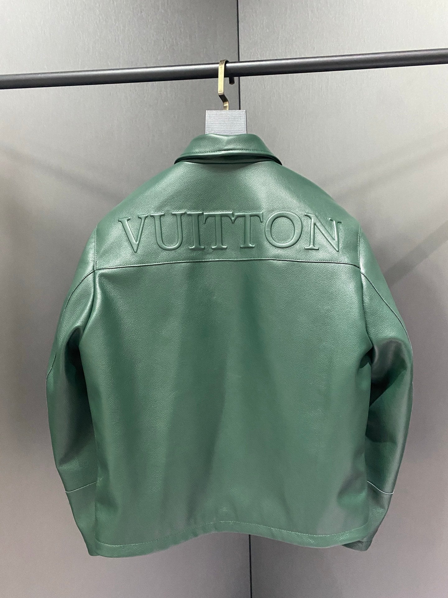Louis Vuitton Deri Mont