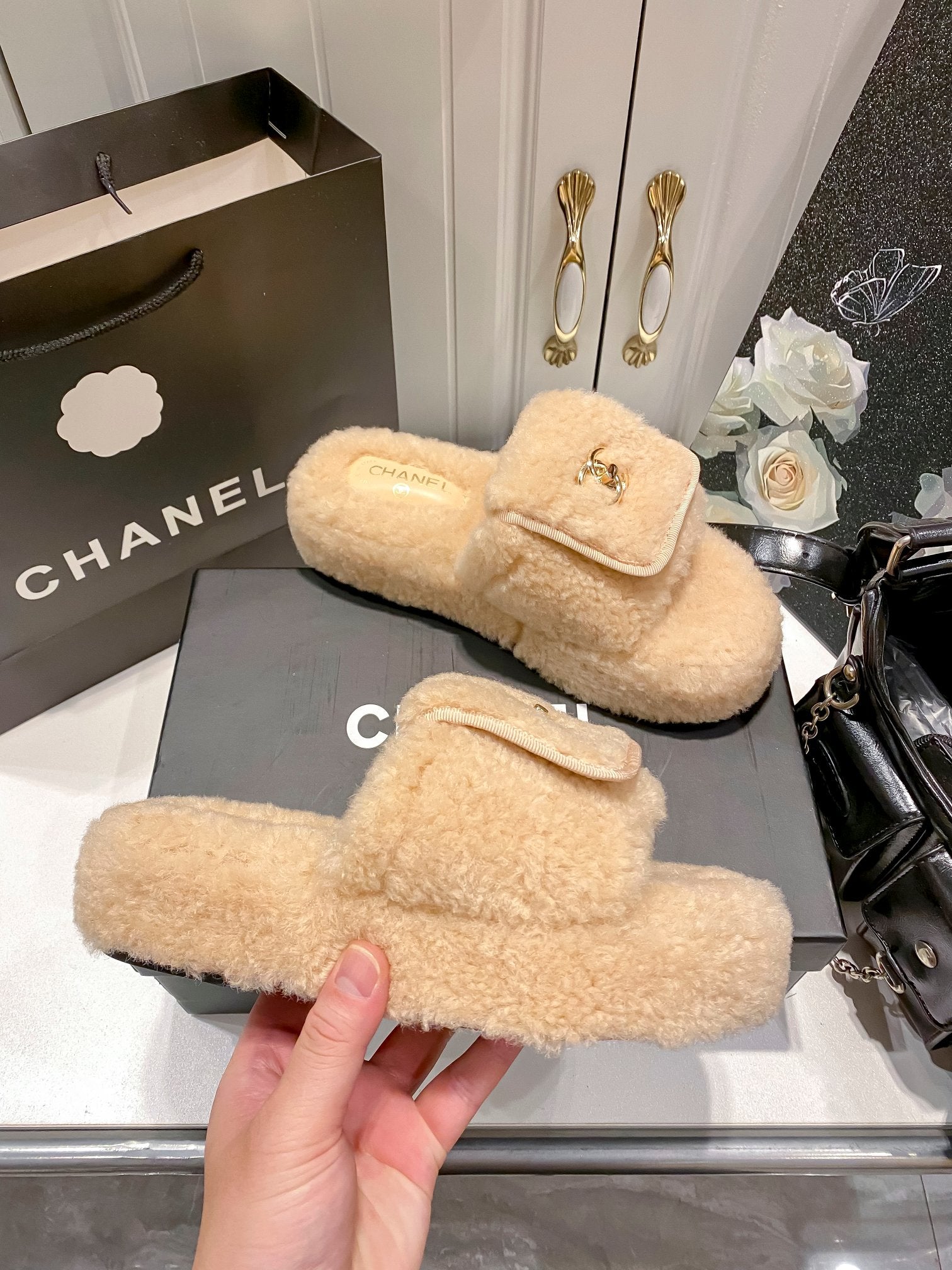 Chanel Slipper