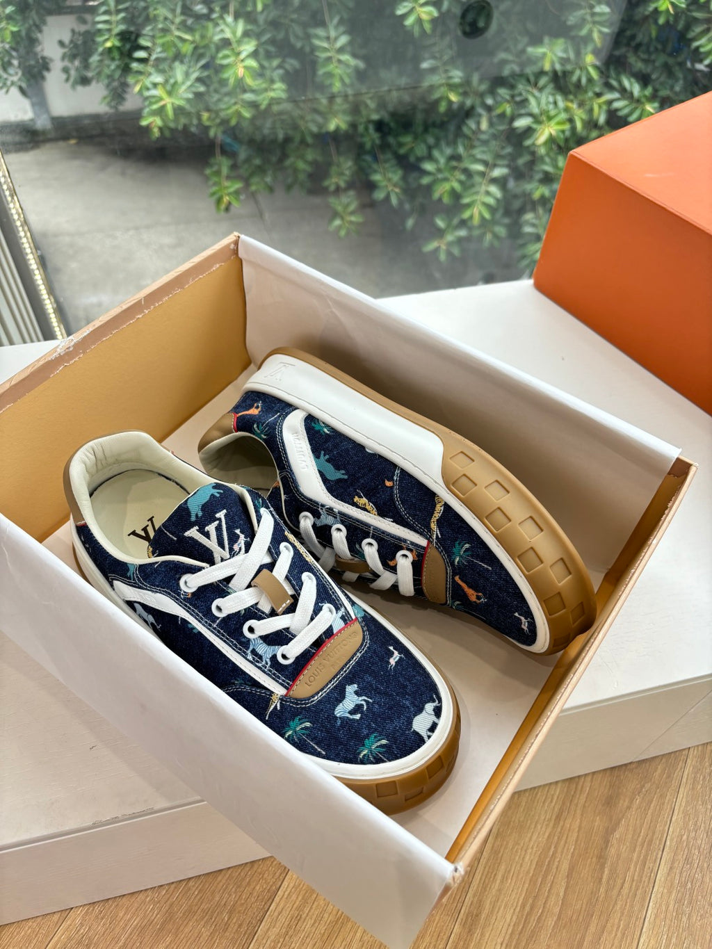 Louis Vuitton Sneaker