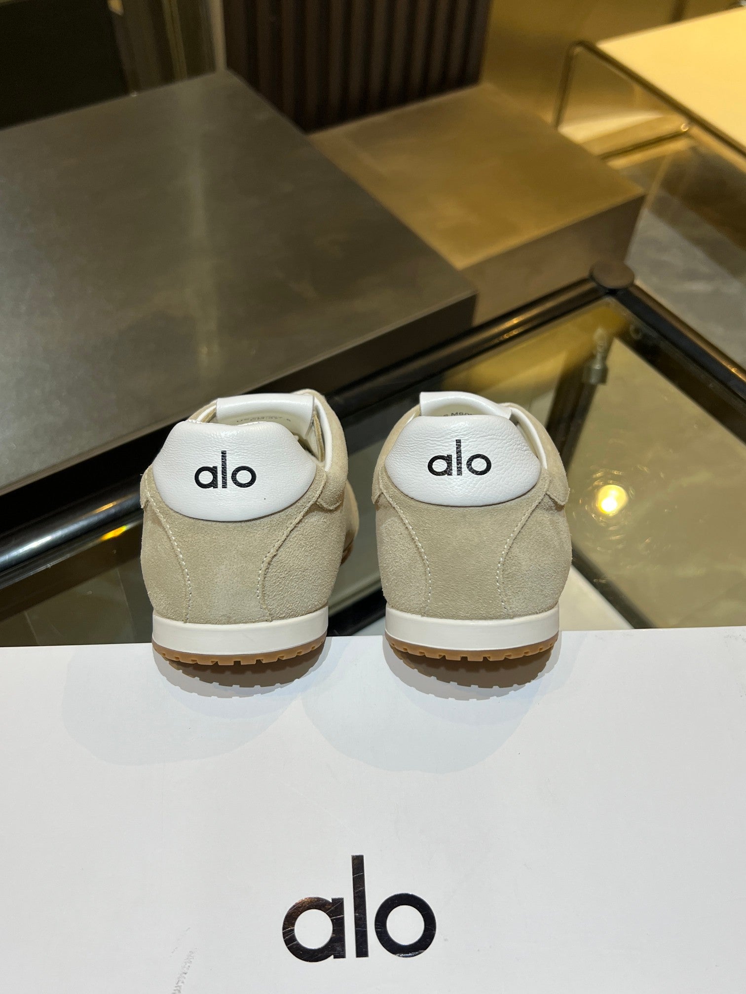 Alo Sneaker