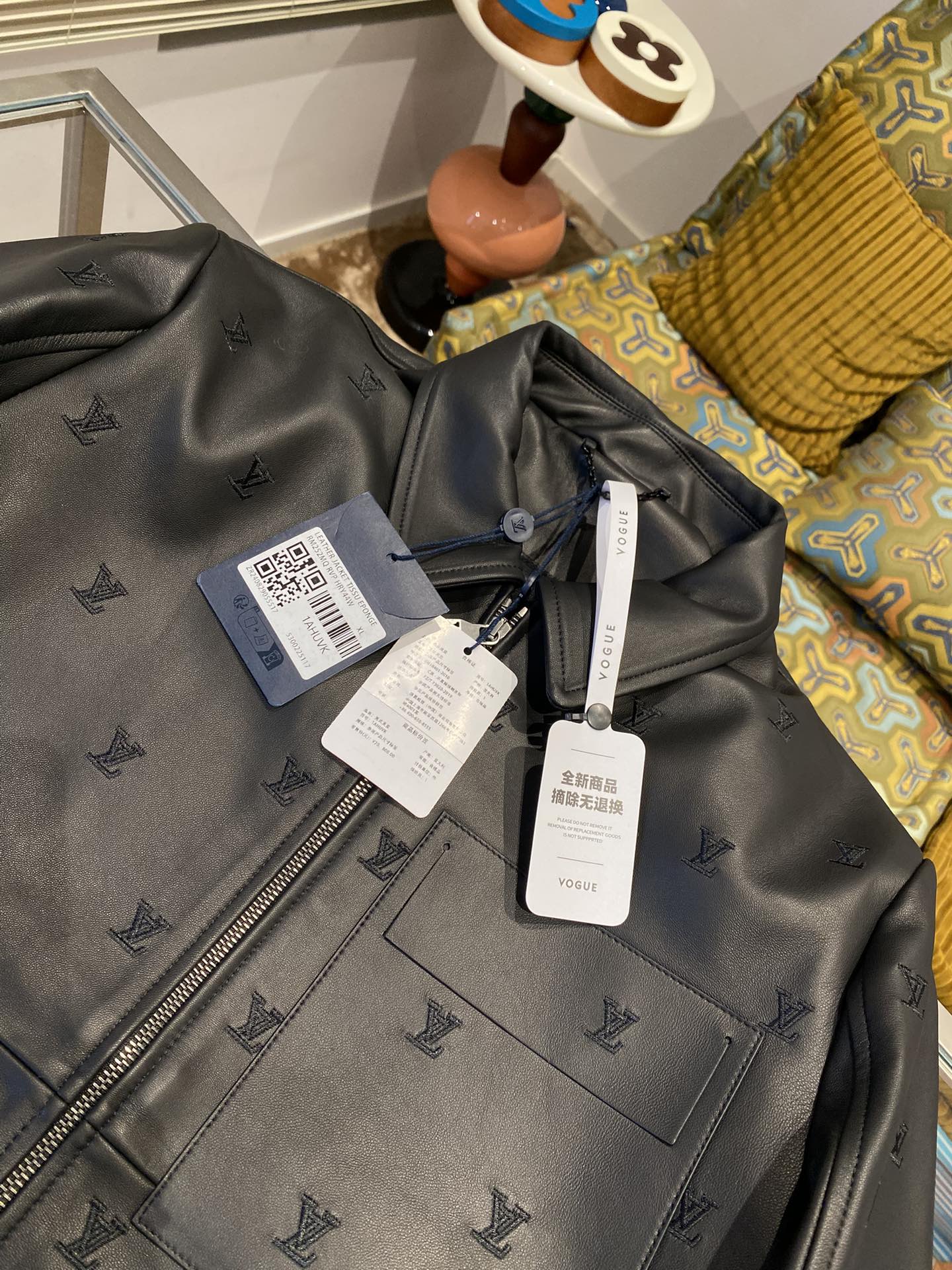 Louis Vuitton Deri Mont