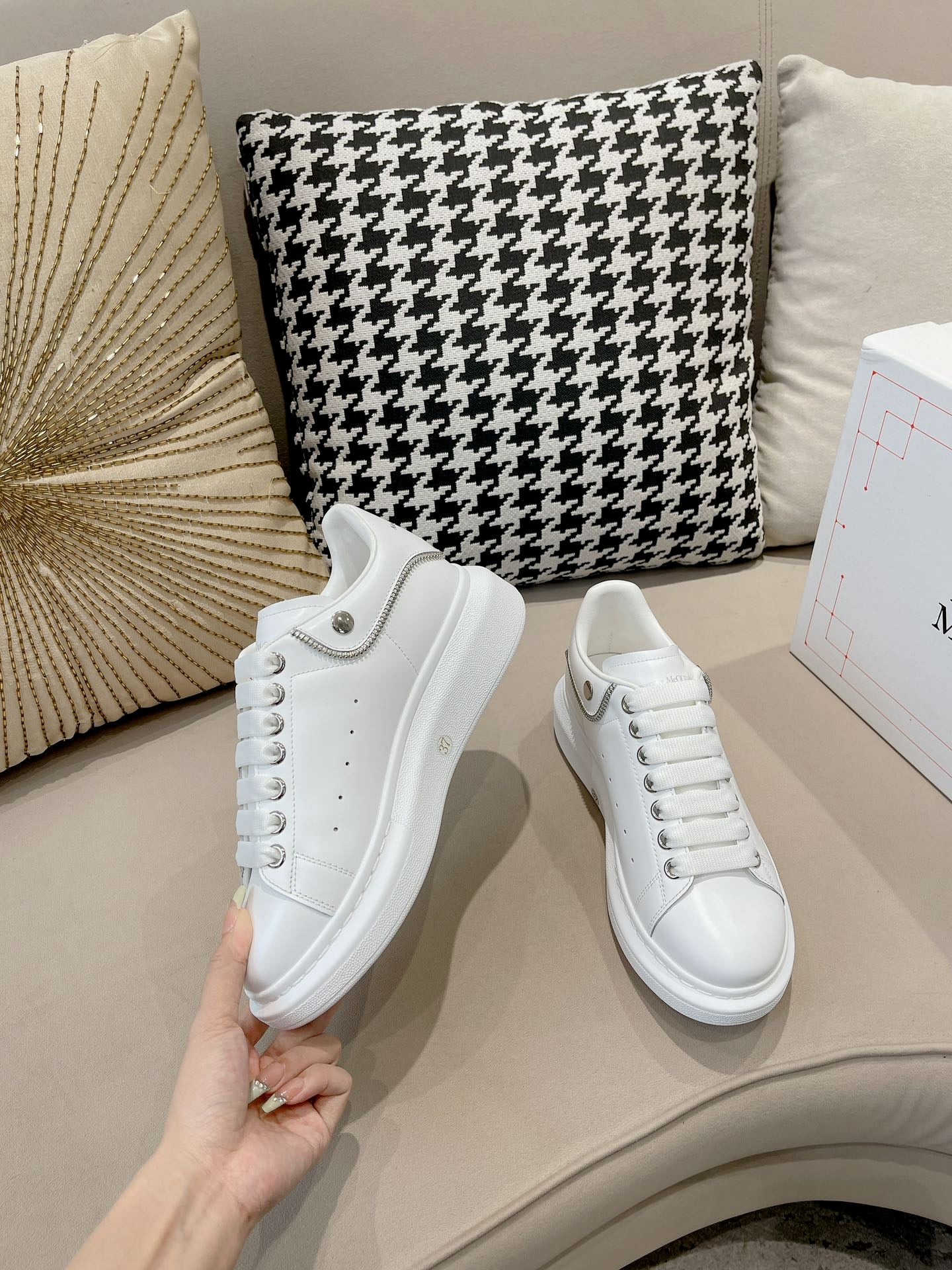 Alexander McQueen Sneaker