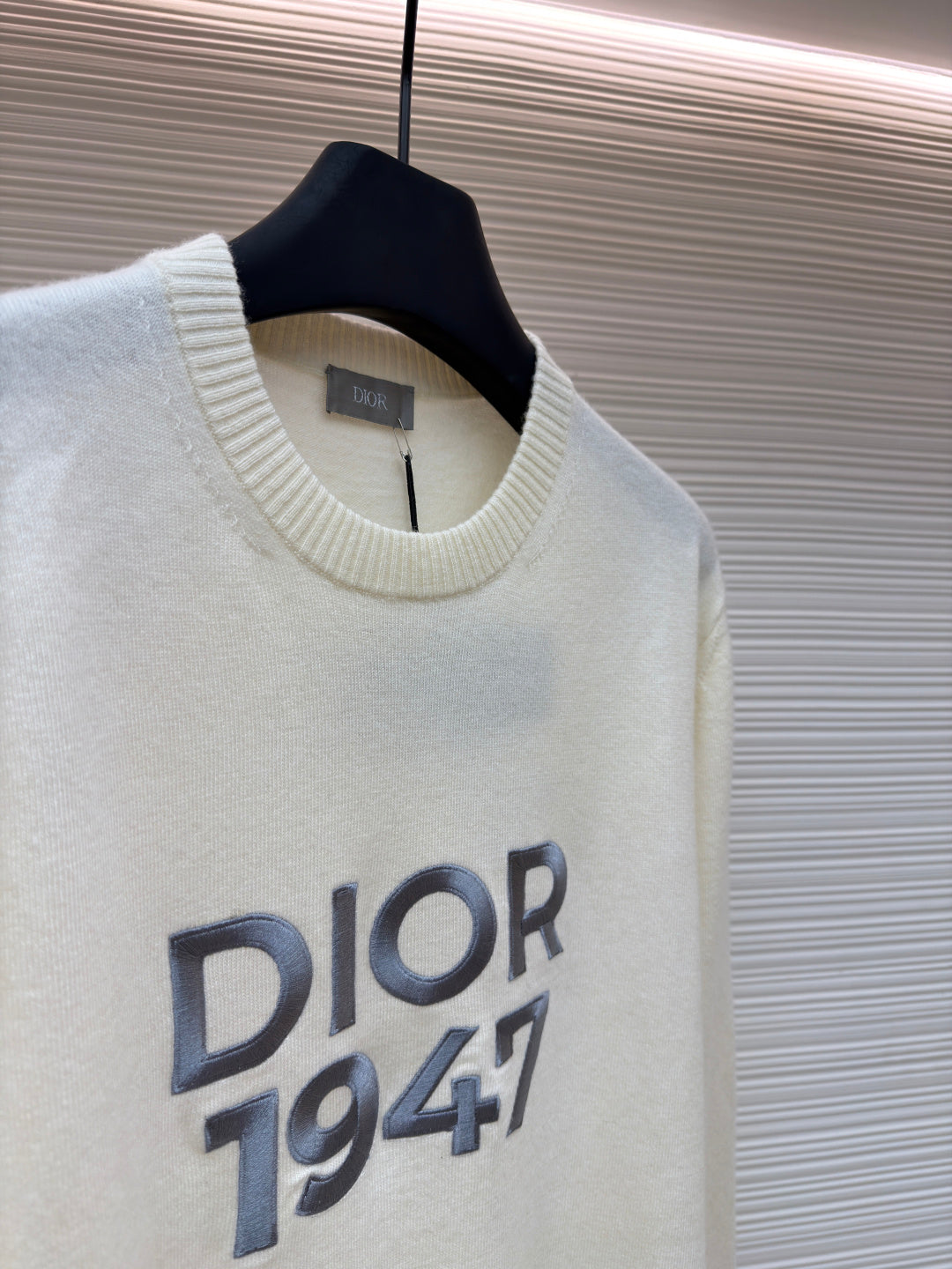 Dior Kazak