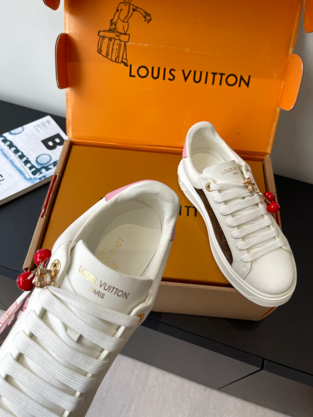 Louis Vuitton Sneaker