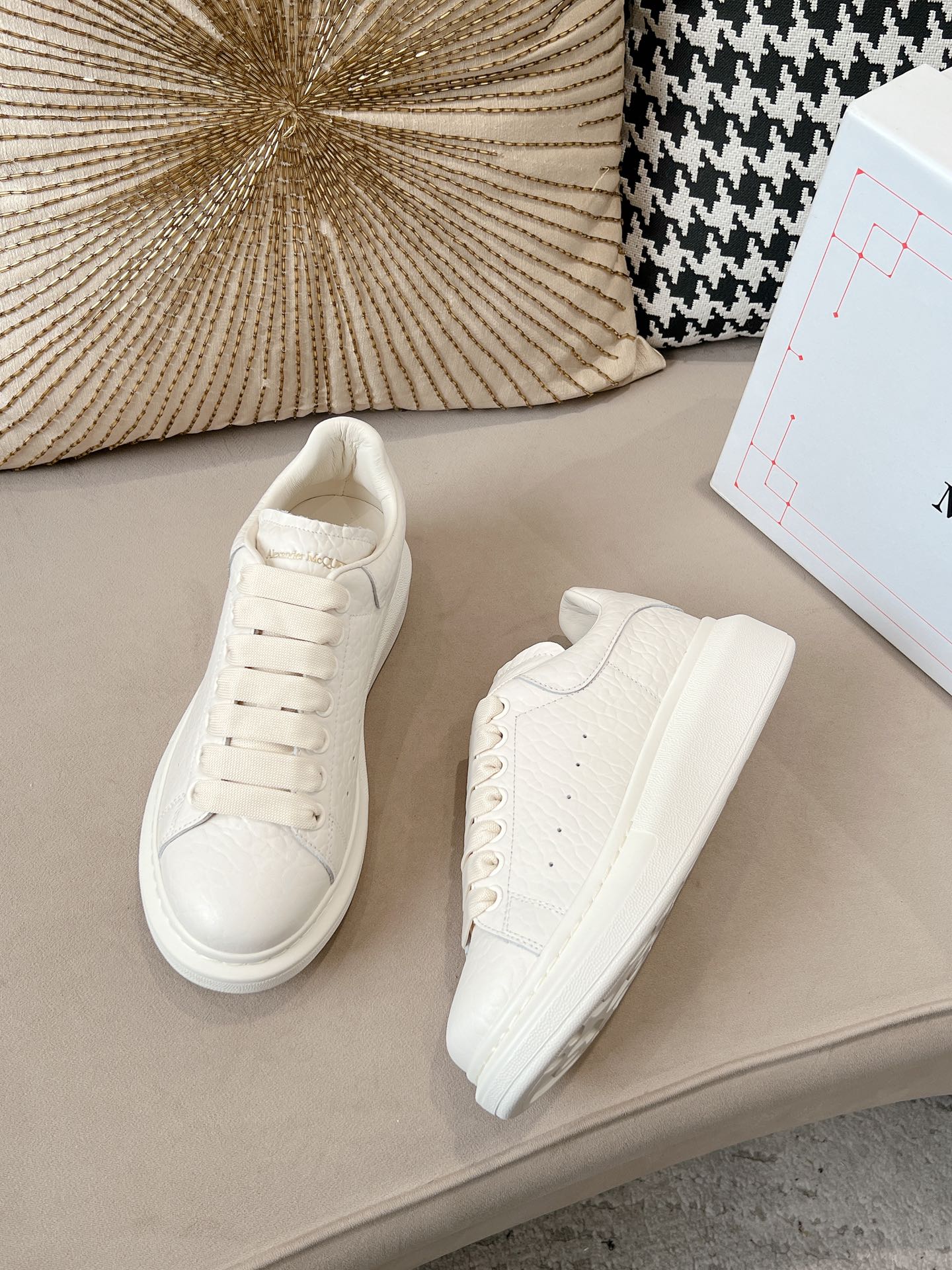 Alexander McQueen Sneaker