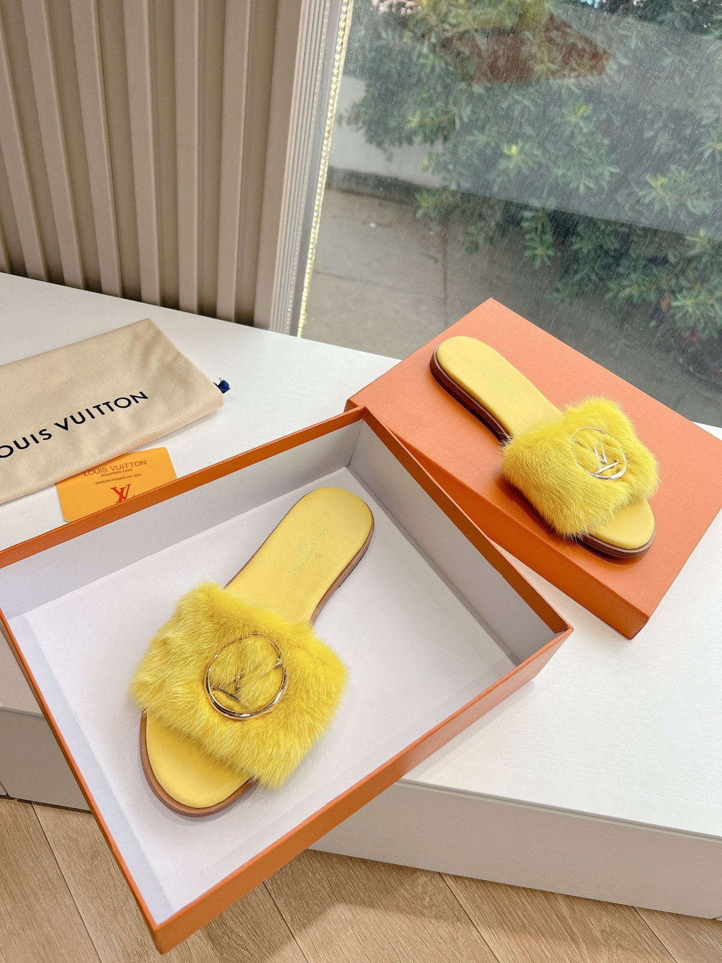 Louis Vuitton Slipper