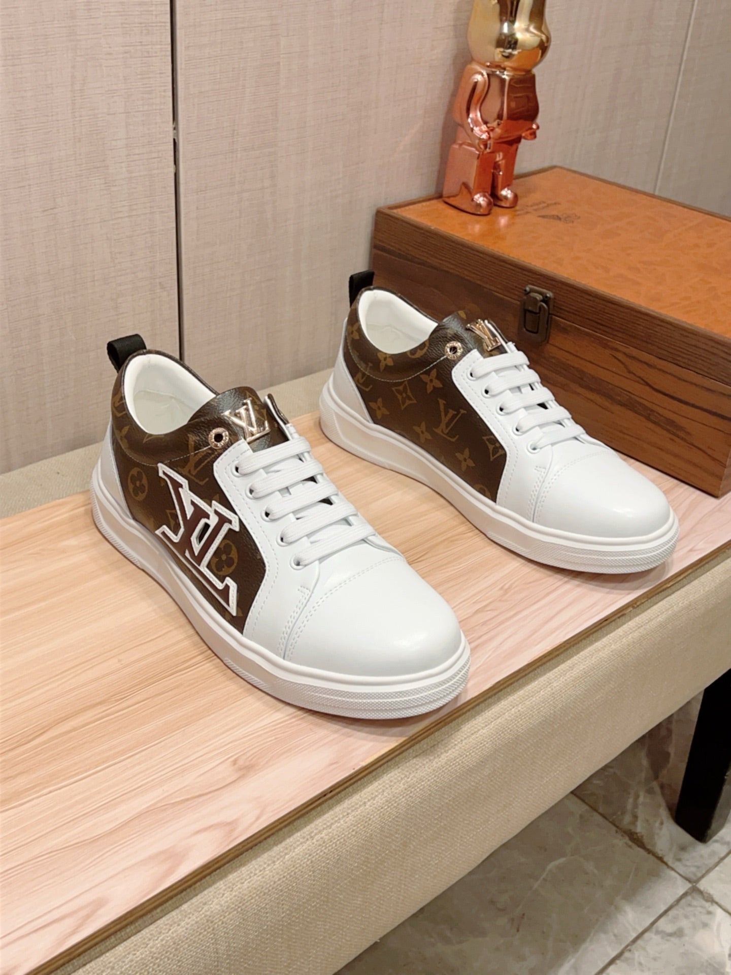 Louis Vuitton Sneaker