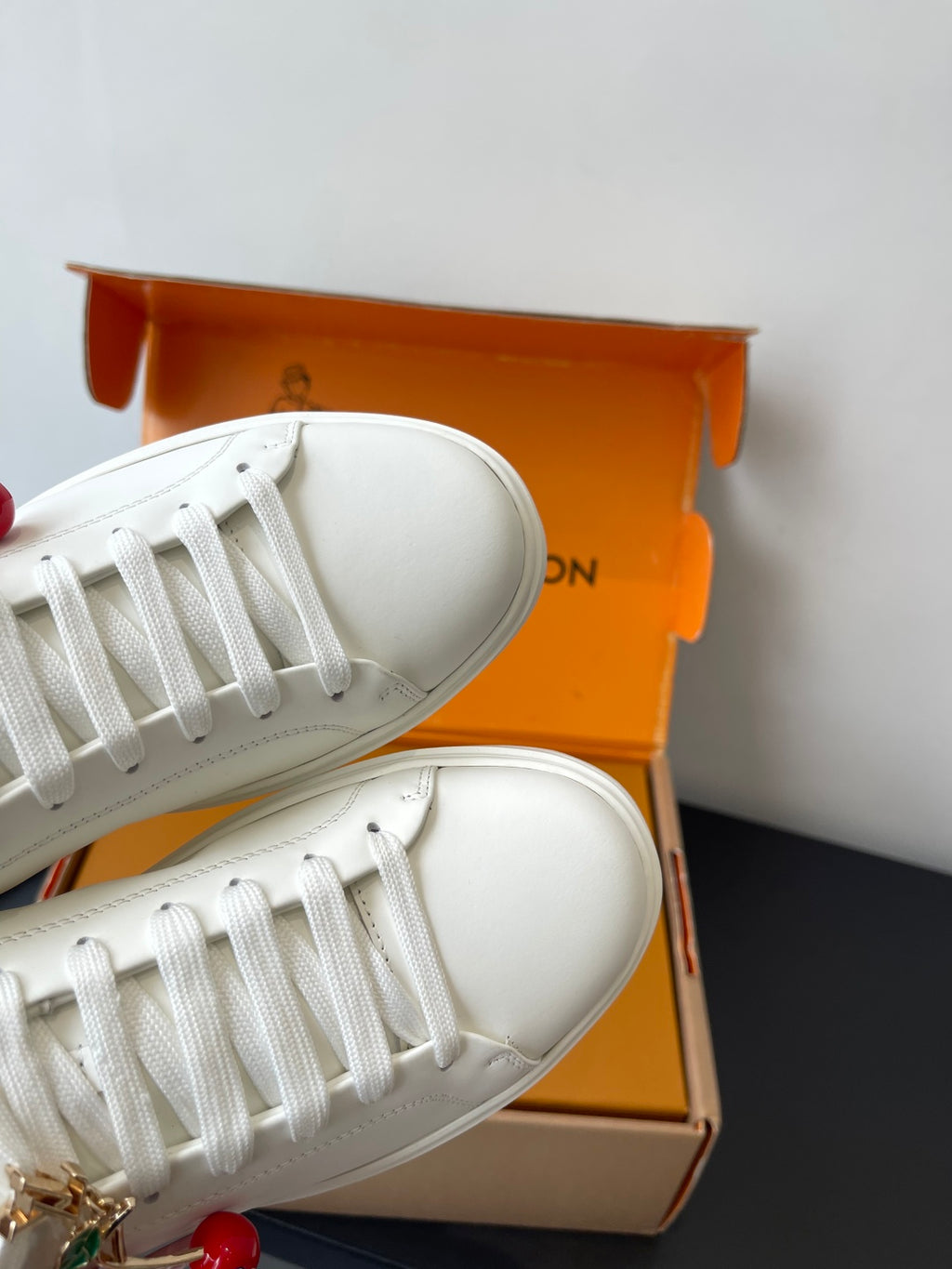 Louis Vuitton Sneaker