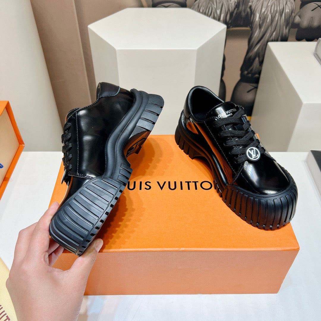 Louis Vuitton Sneaker