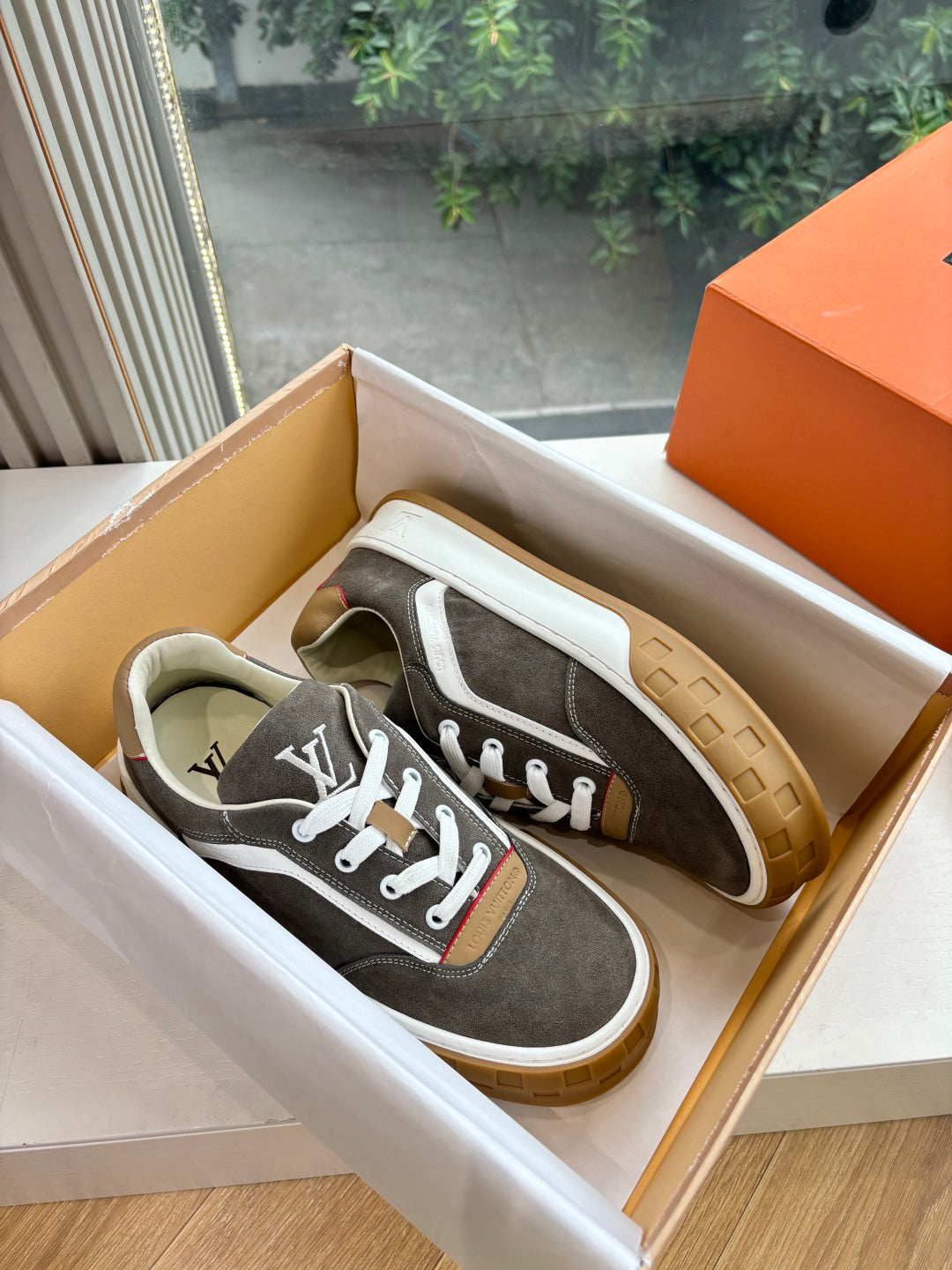 Louis Vuitton Sneaker