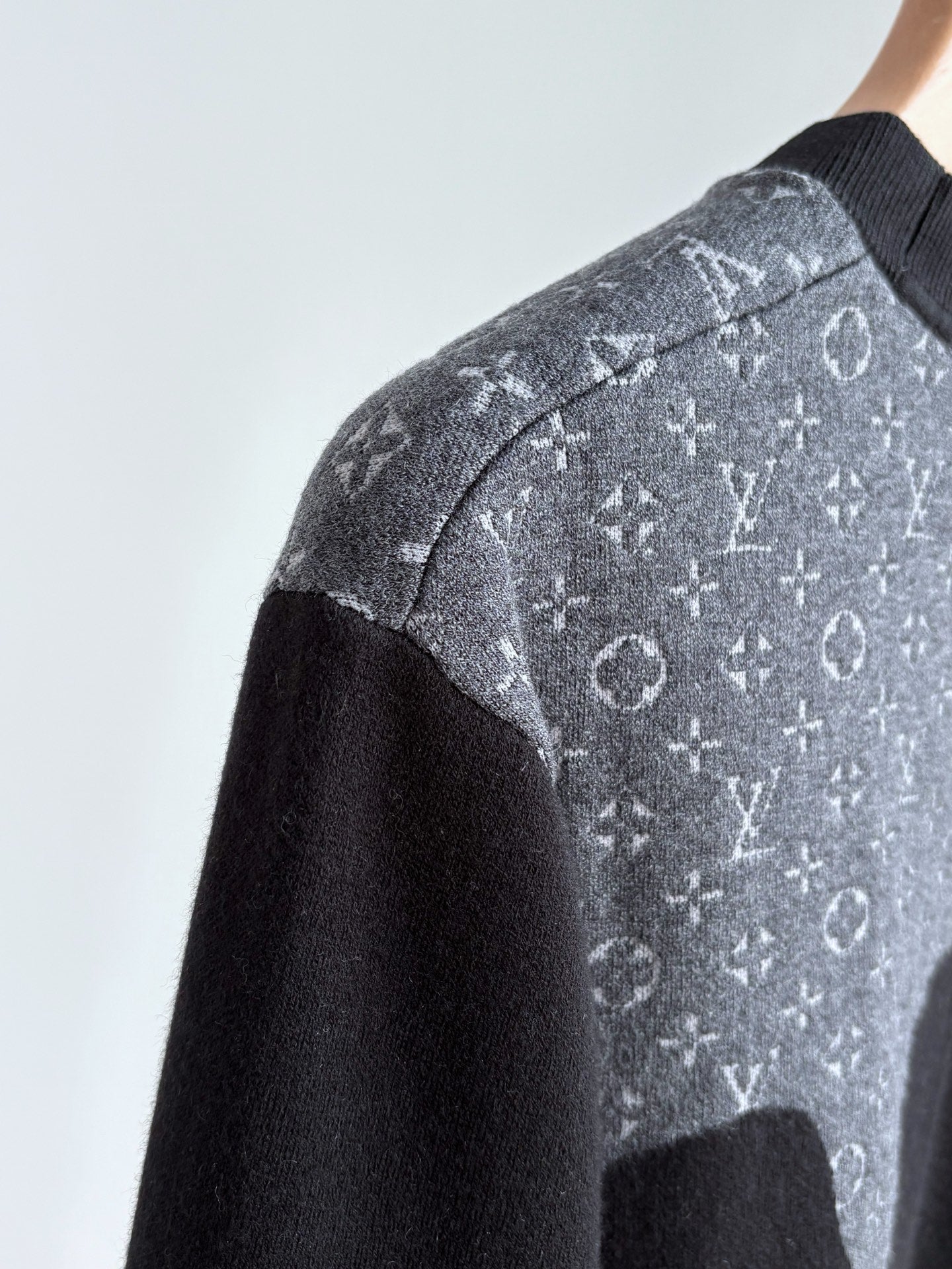 Louis Vuitton Sweat