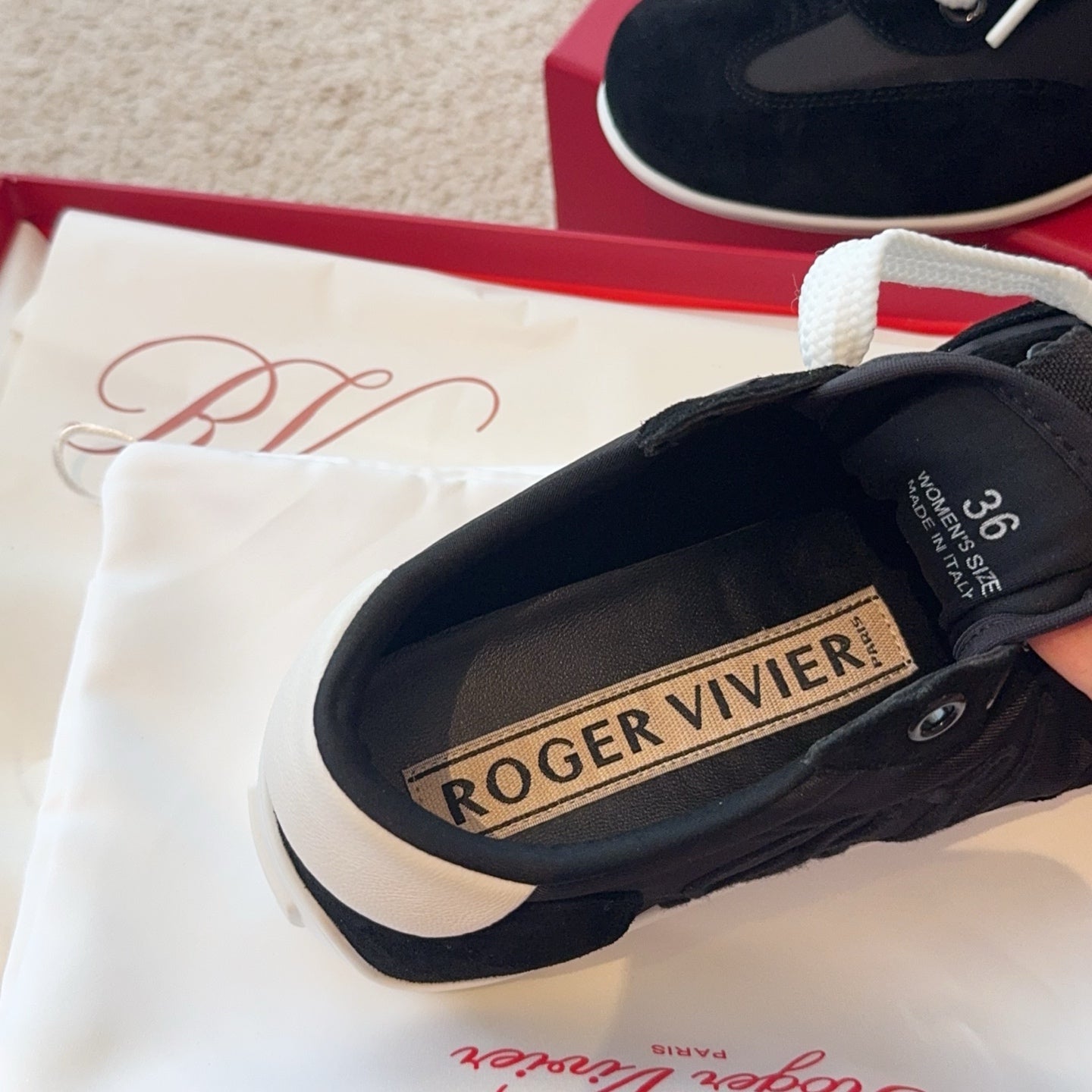 Roger Vivier Sneaker