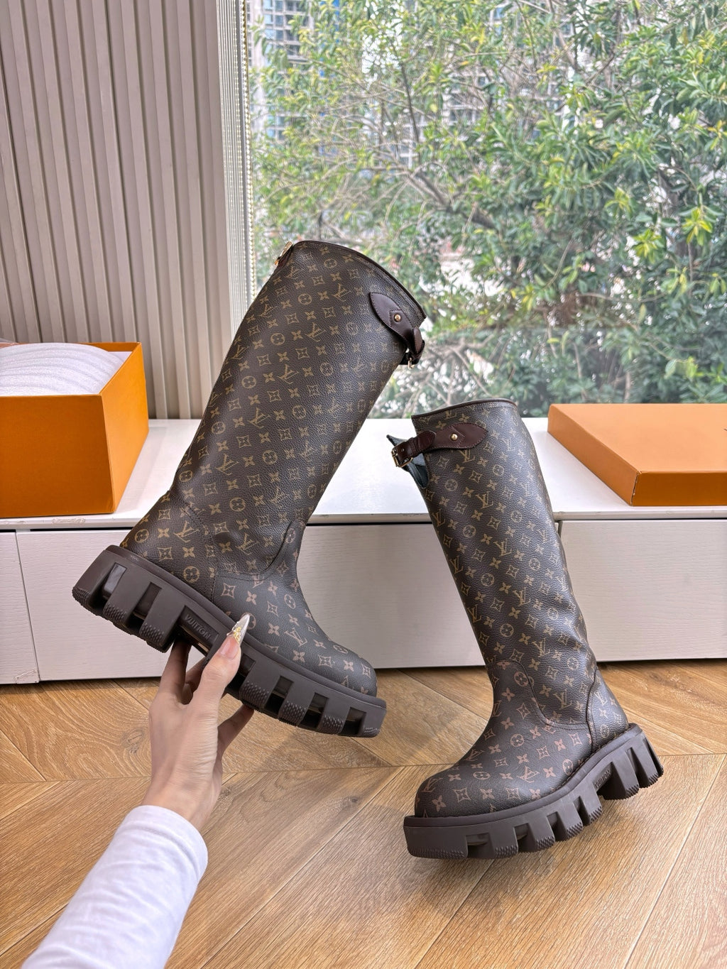 Louis Vuitton Çizme