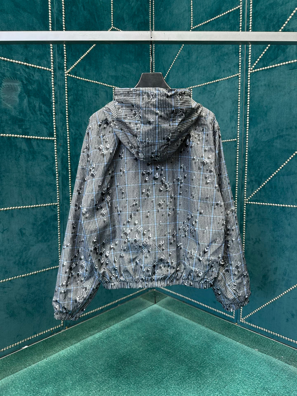 Louis Vuitton Yağmurluk