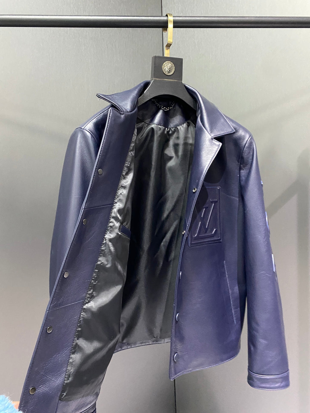 Louis Vuitton Deri Mont