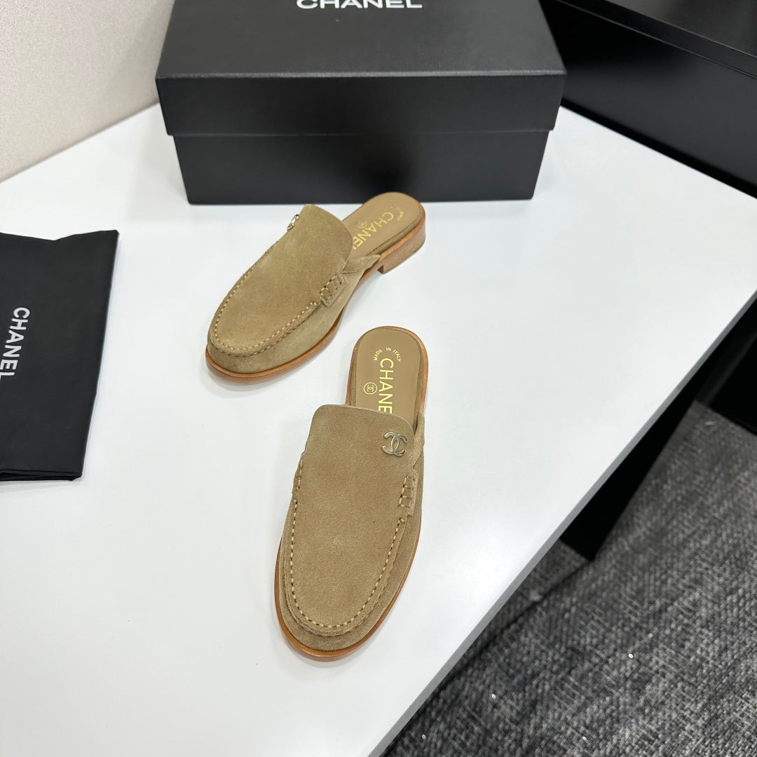 Chanel Slipper