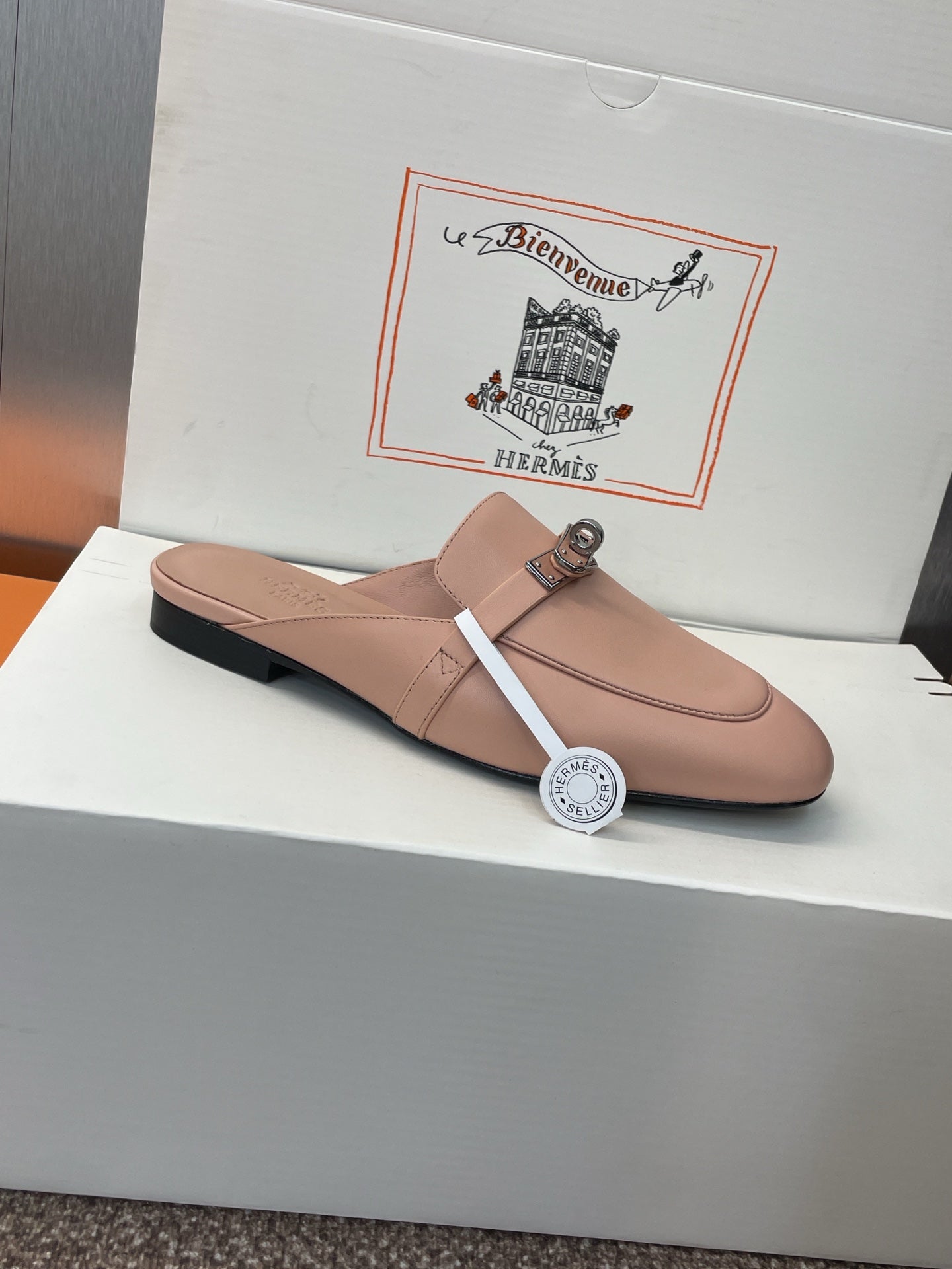 Hermes Slipper