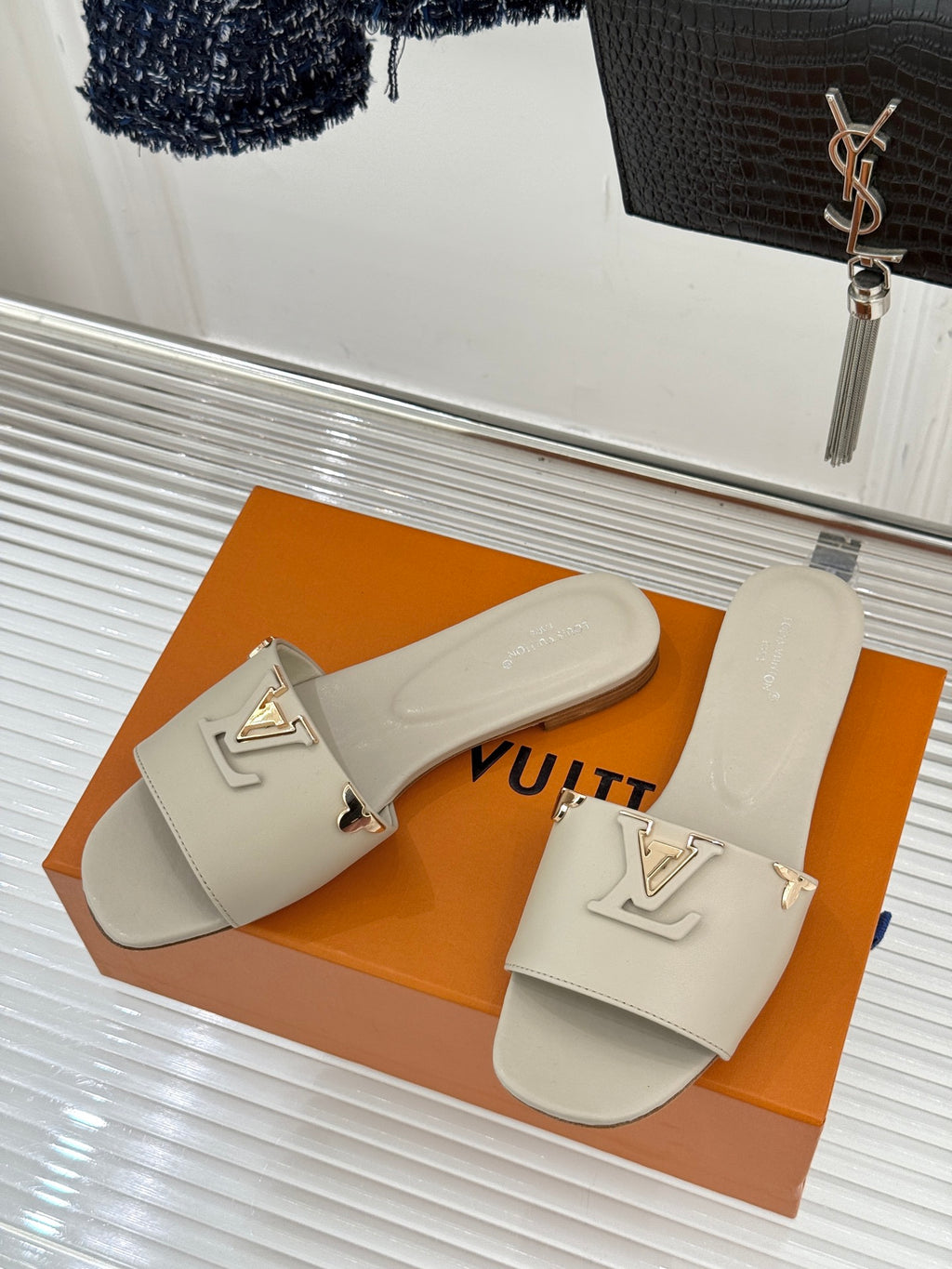 Louis Vuitton Slipper