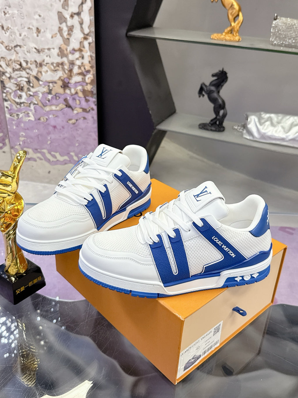 Louis Vuitton Sneaker