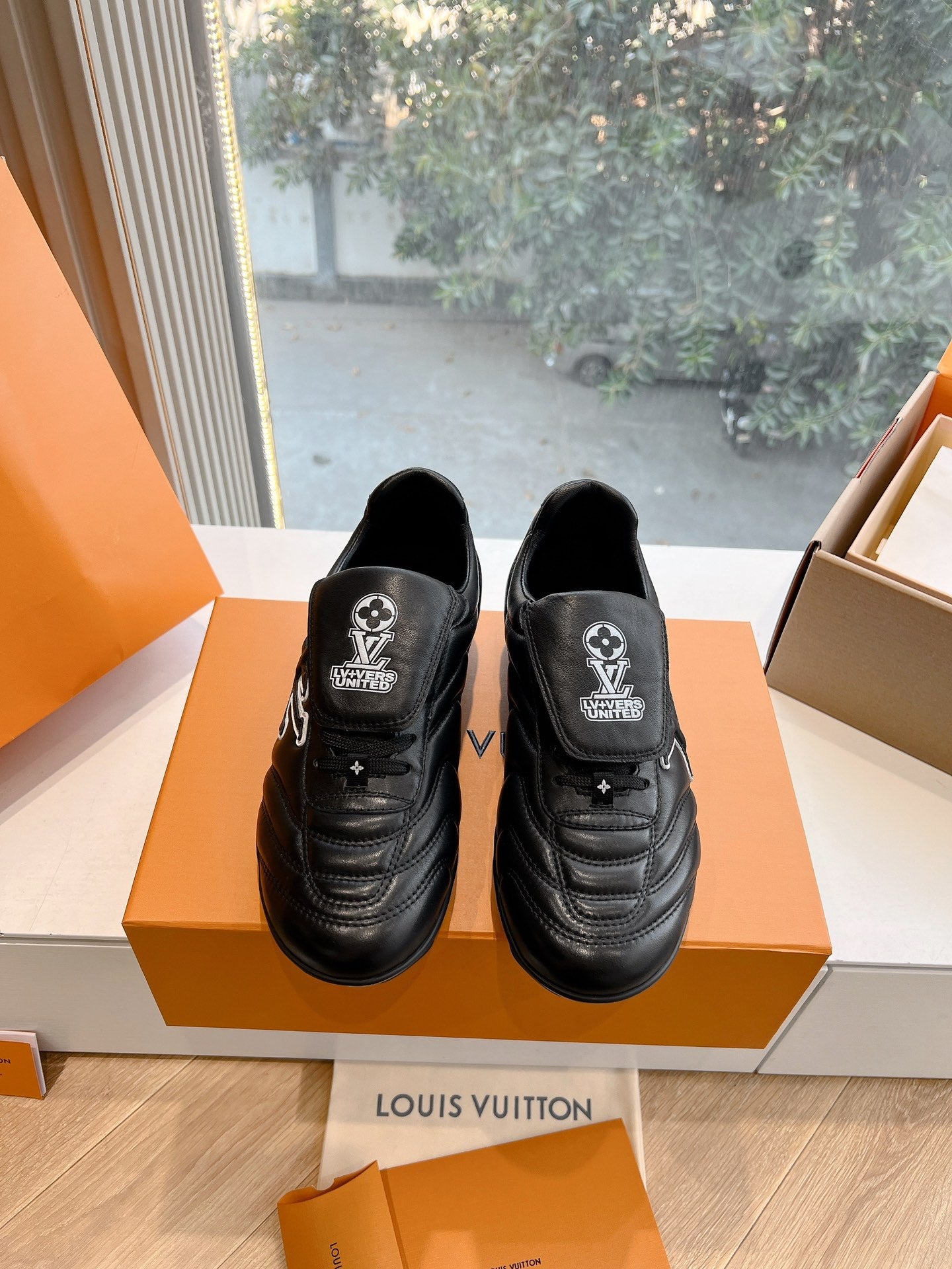 Louis Vuitton Sneaker