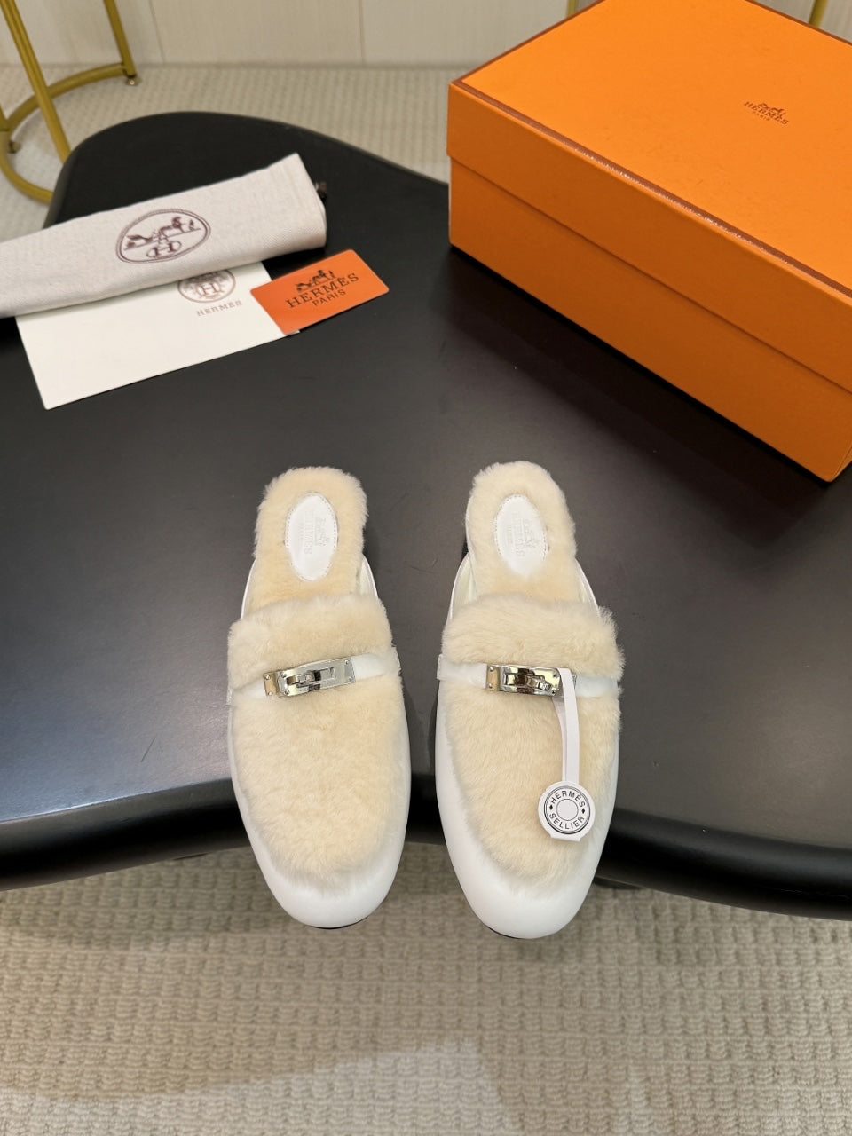 Hermes Slipper