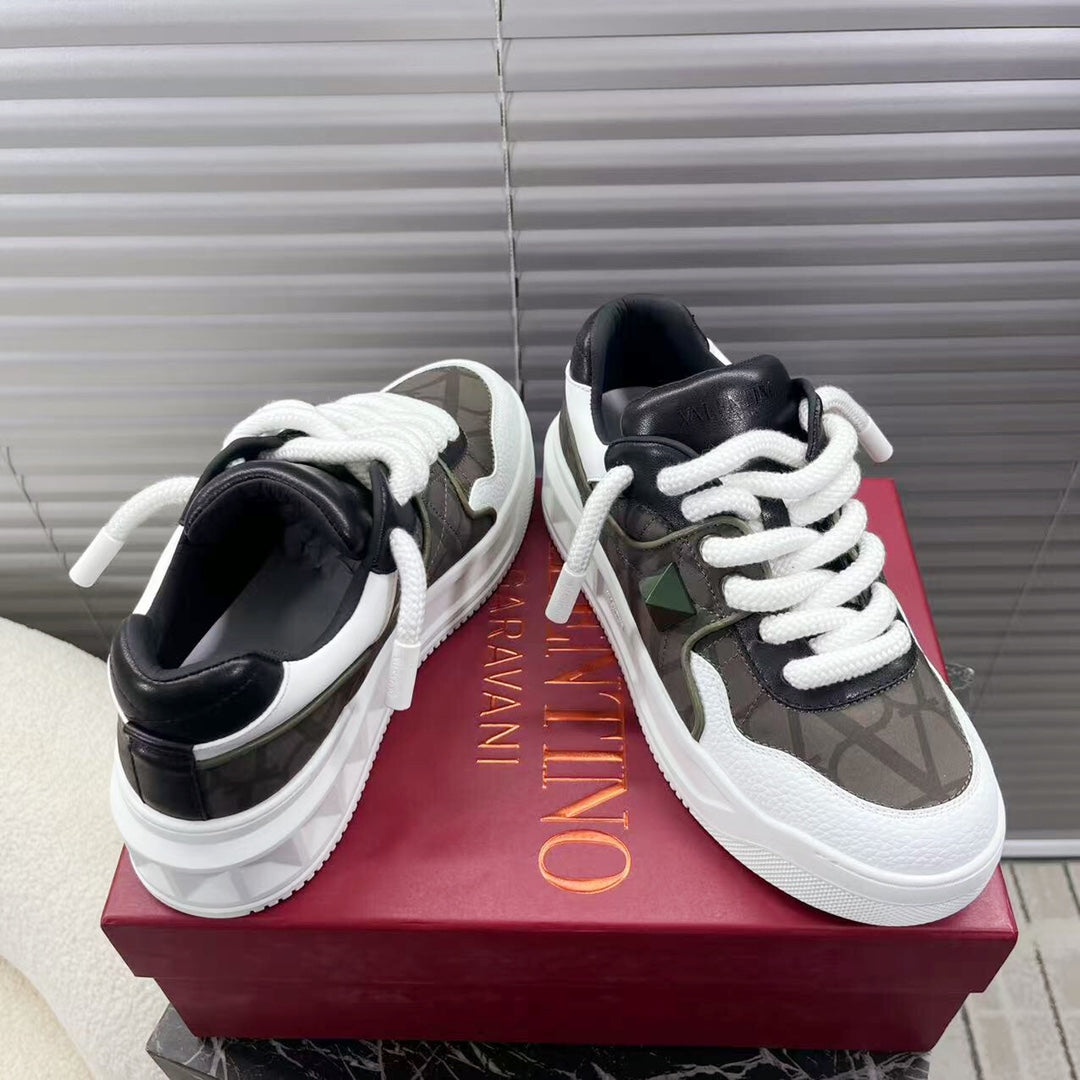 Valentino Sneaker